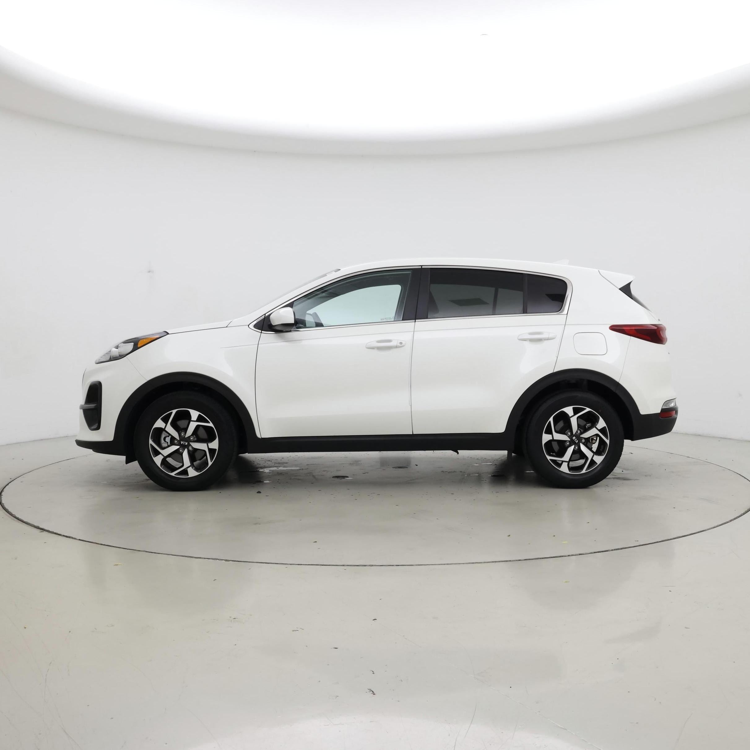 Thumbnail: 2021 Kia Sportage - 3