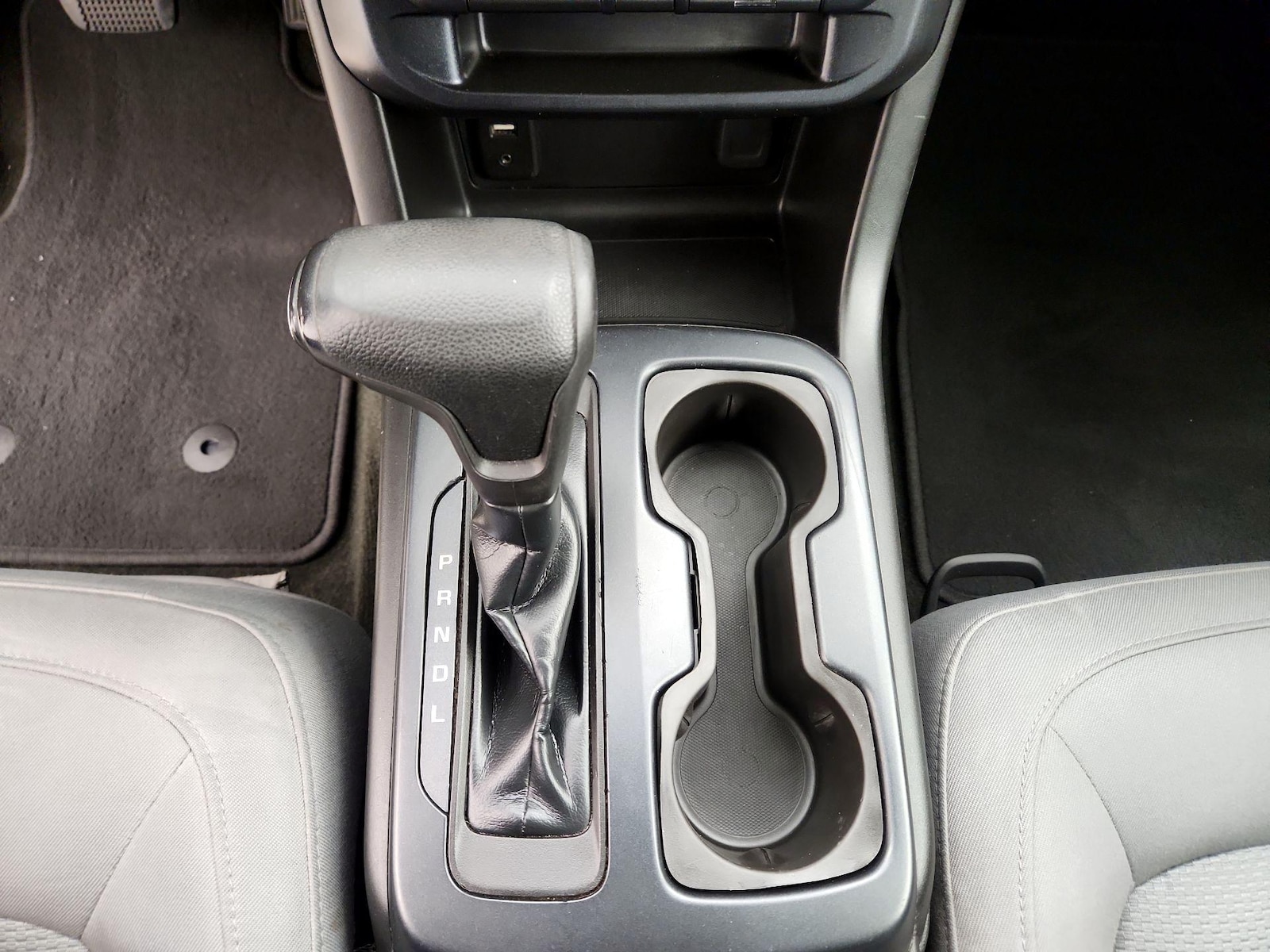 2018 Chevrolet Colorado Work Truck - Photo 18
