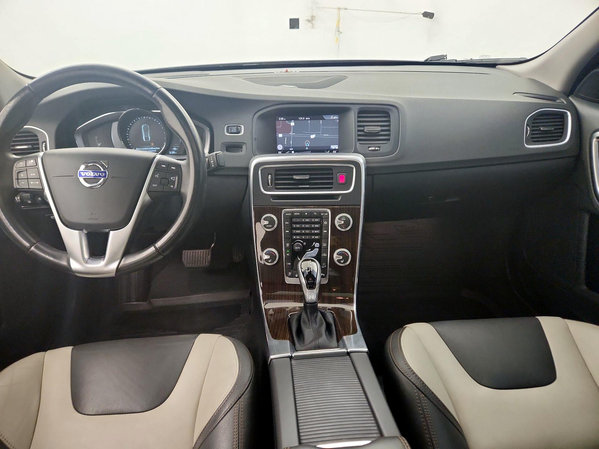 Thumbnail: 2017 Volvo S60 - 9