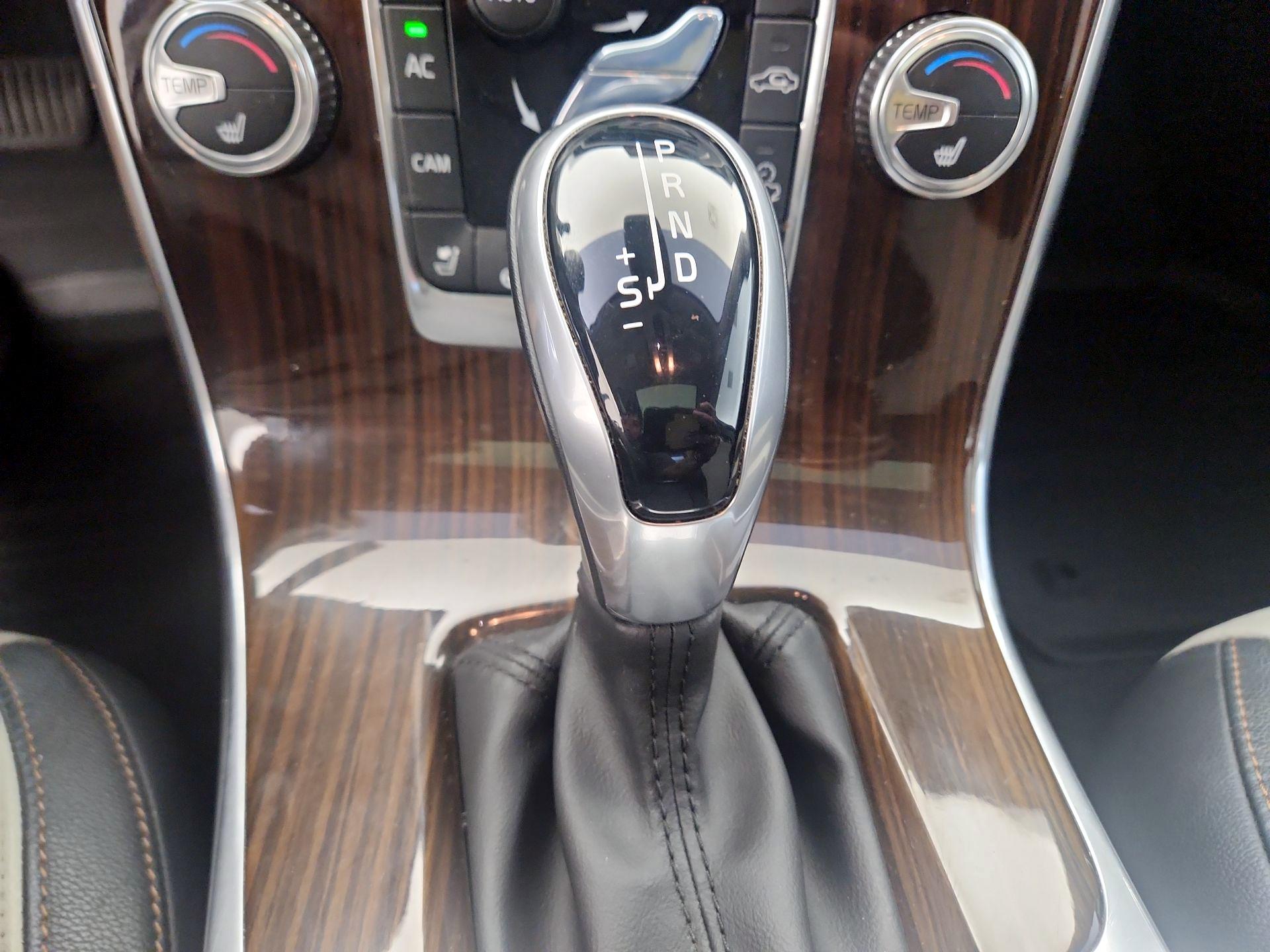 Thumbnail: 2017 Volvo S60 - 18