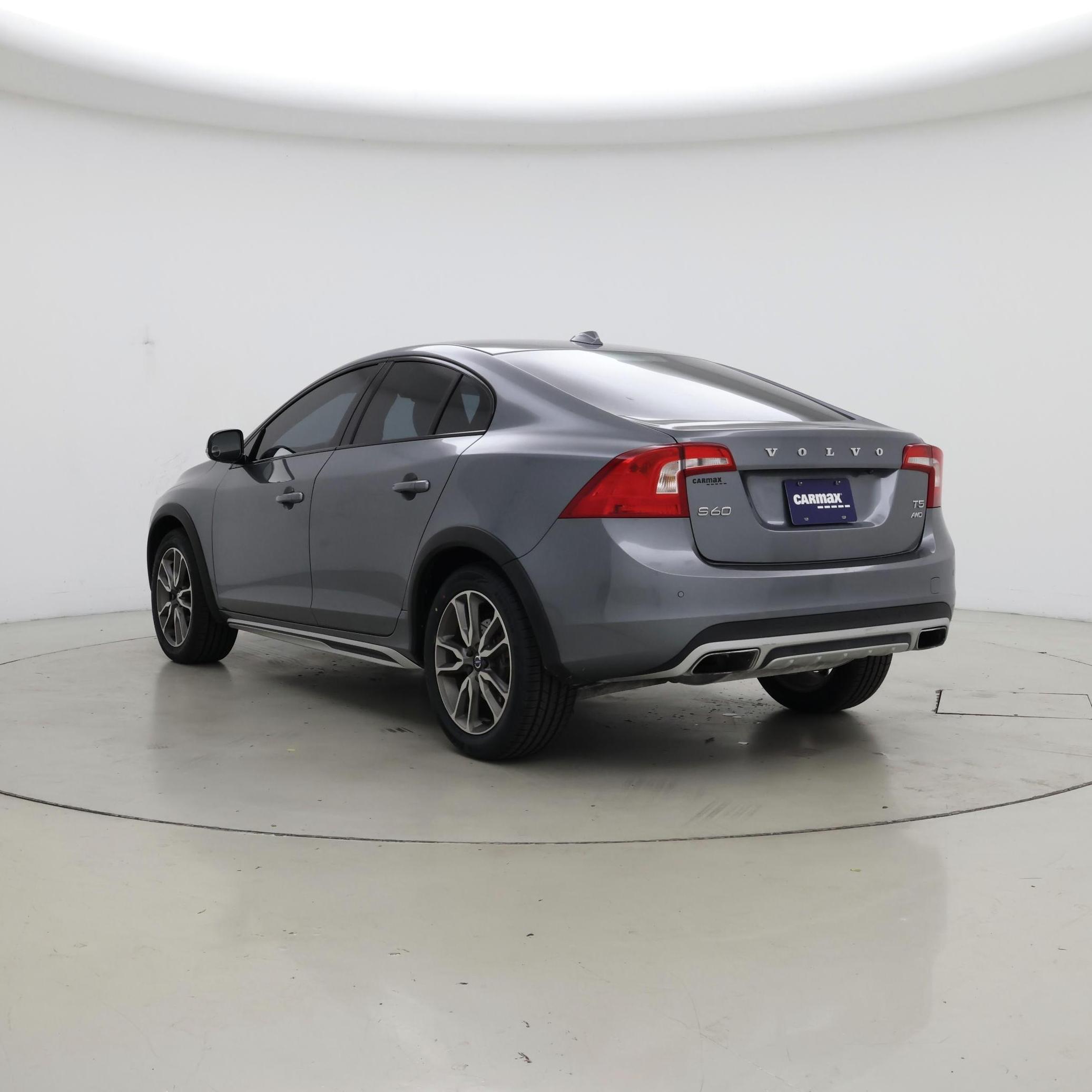 Thumbnail: 2017 Volvo S60 - 2