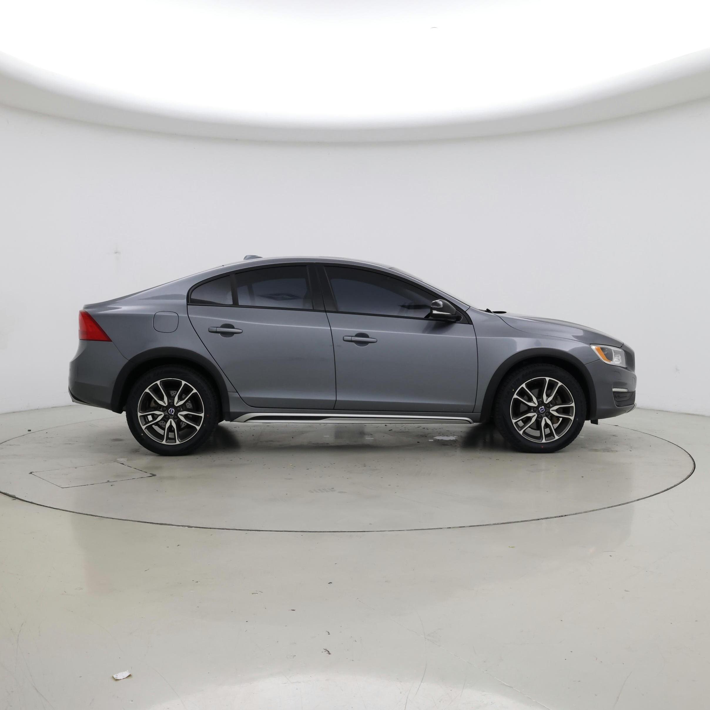 Thumbnail: 2017 Volvo S60 - 7