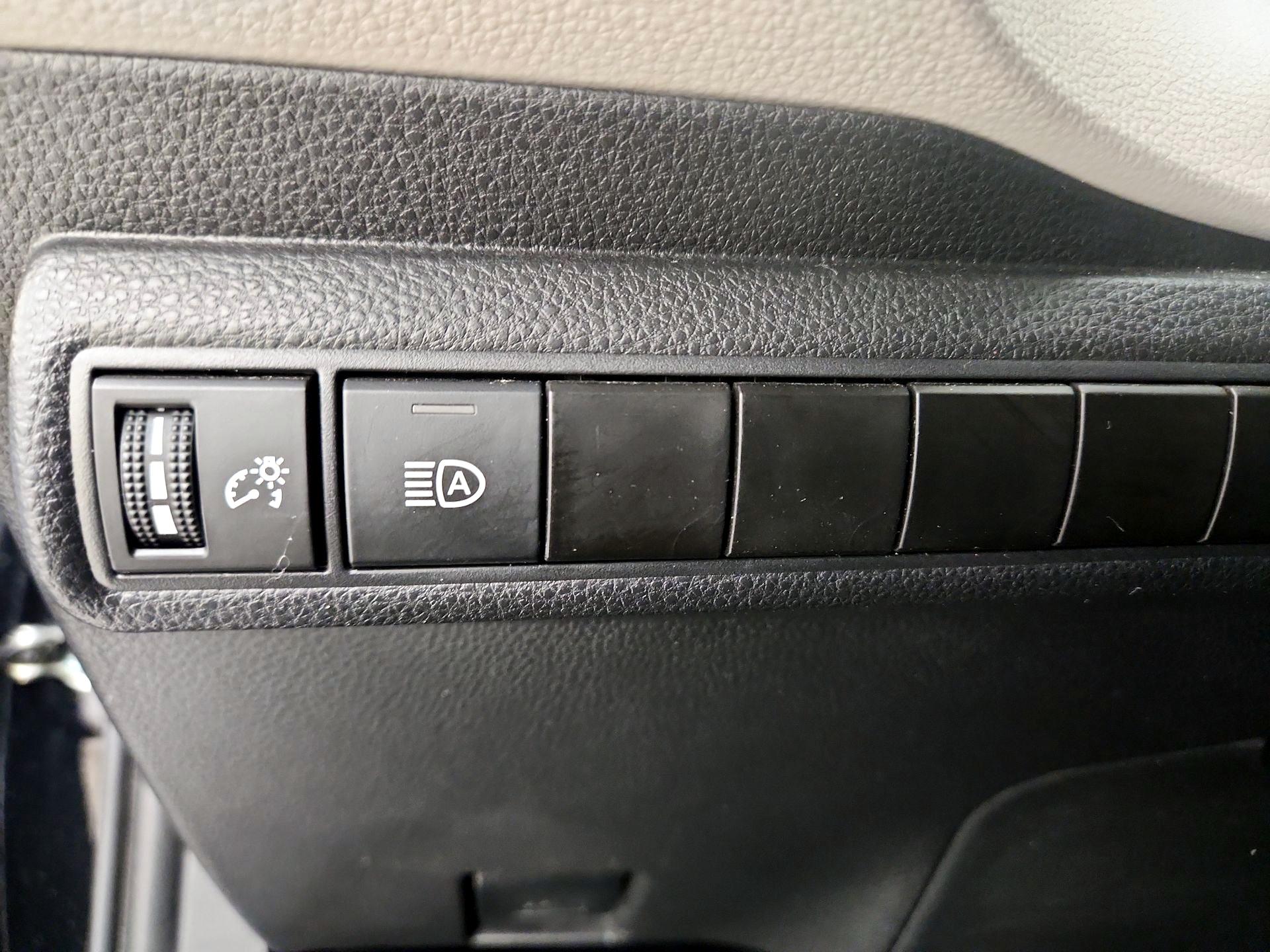 Thumbnail: 2024 Toyota Corolla - 13