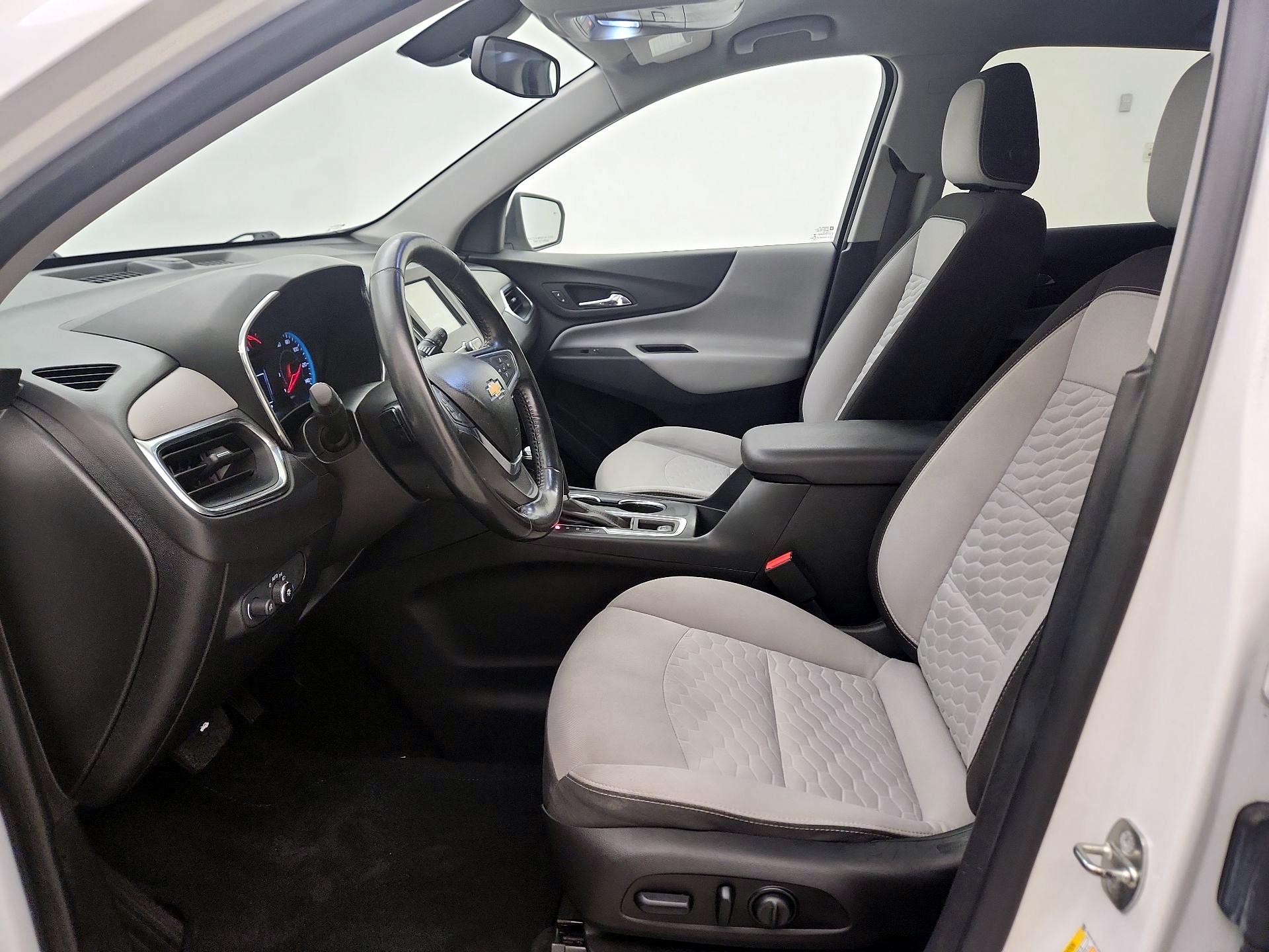 Thumbnail: 2018 Chevrolet Equinox - 11