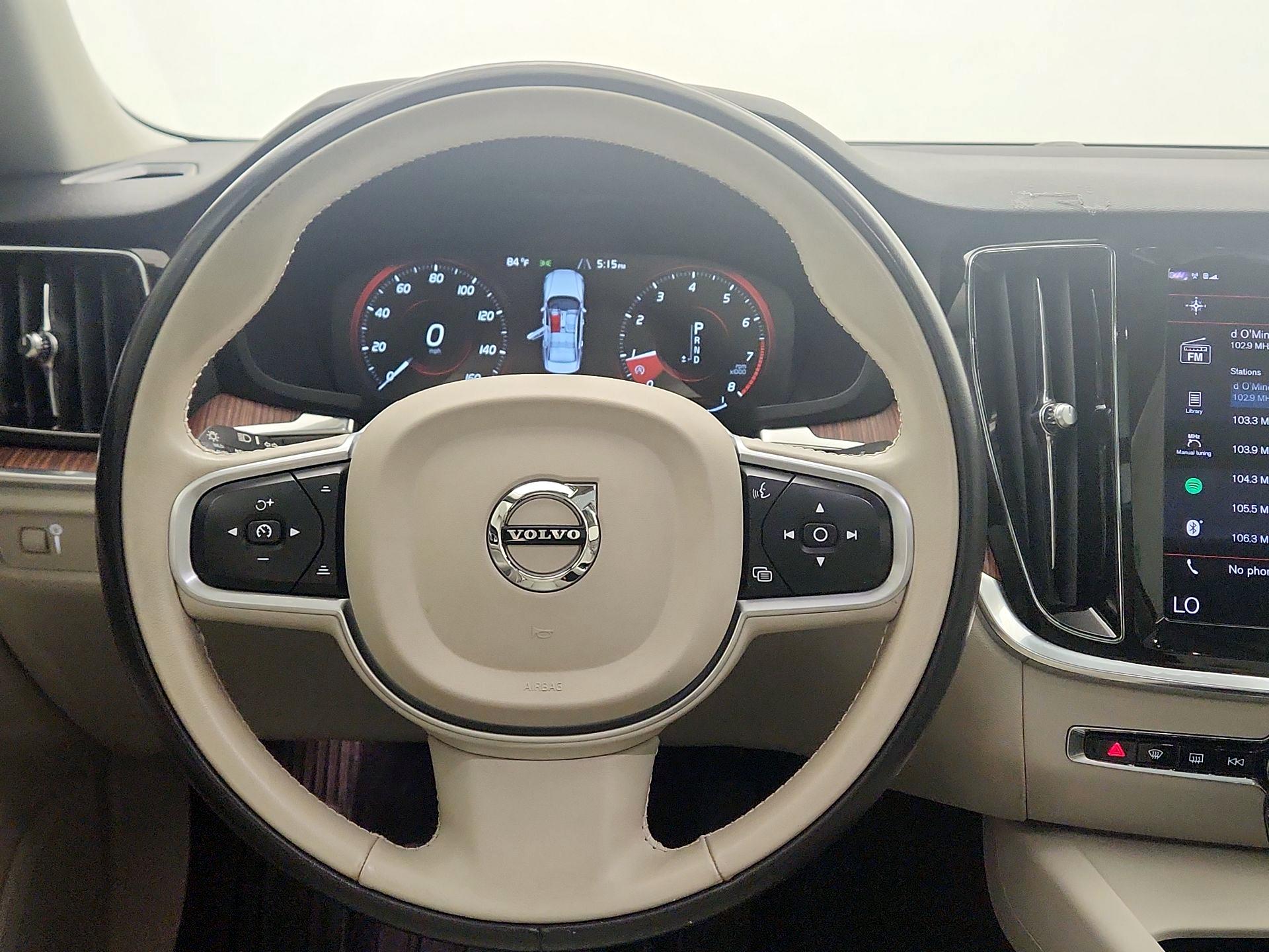 Thumbnail: 2021 Volvo S60 - 10