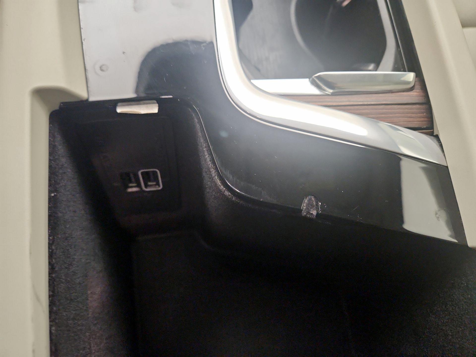 Thumbnail: 2021 Volvo S60 - 18