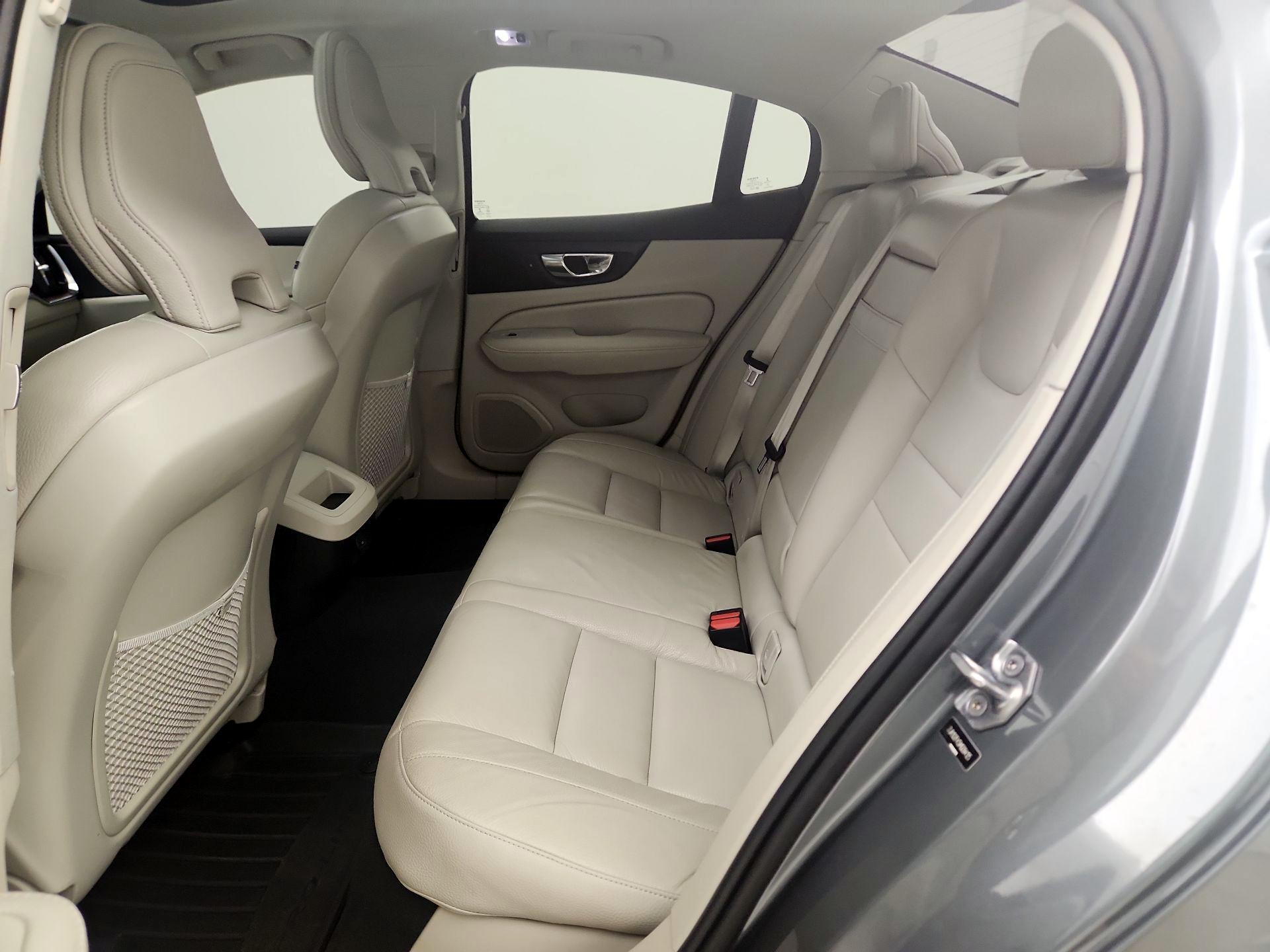 Thumbnail: 2021 Volvo S60 - 20