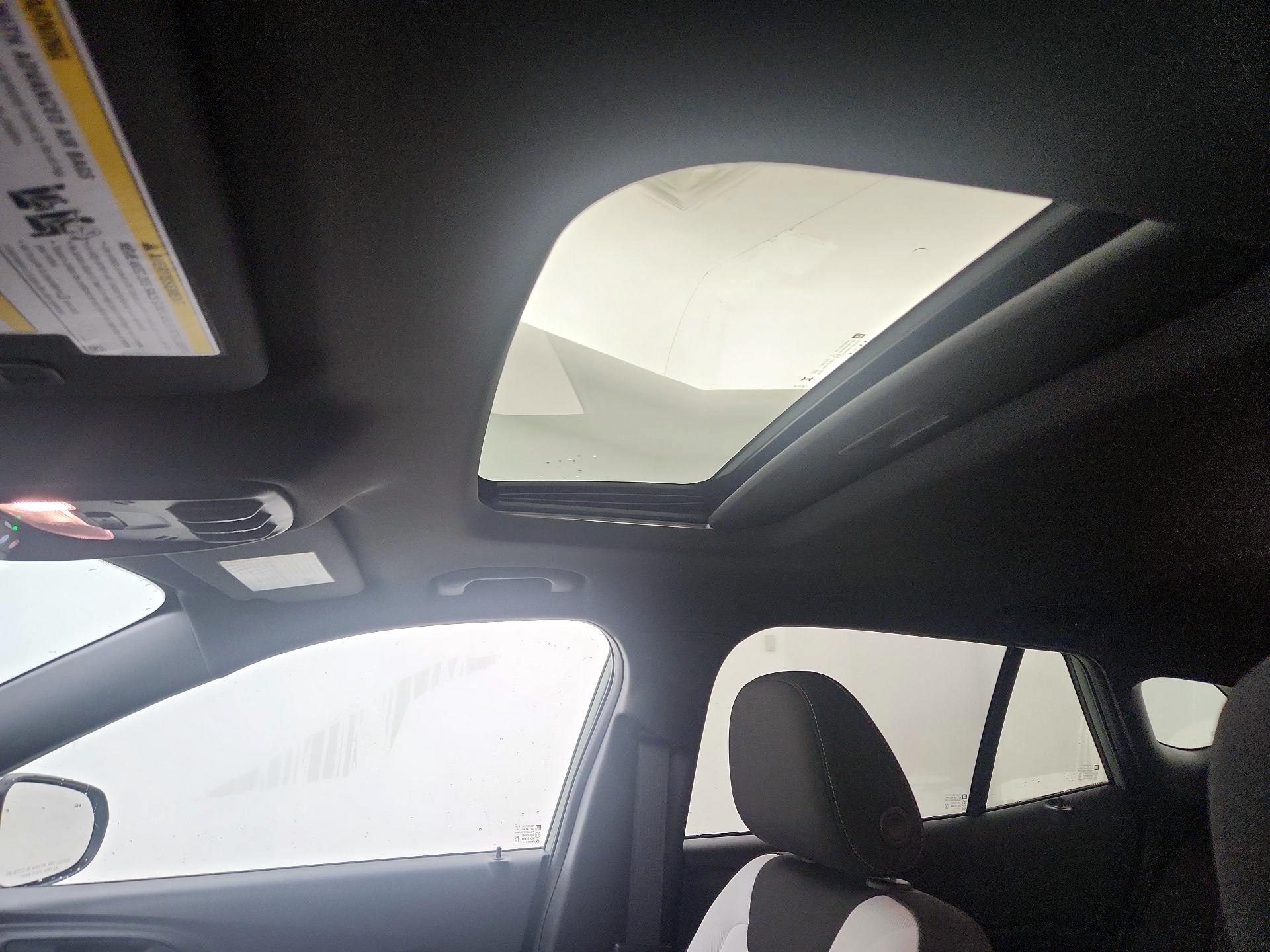 Thumbnail: 2024 Chevrolet Trax - 19