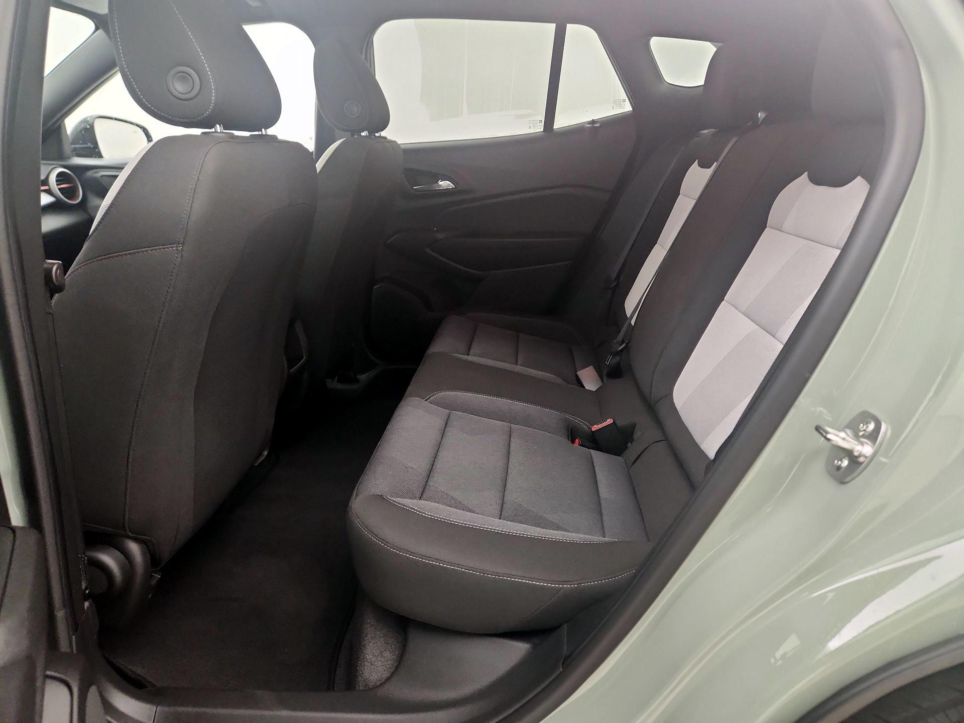 Thumbnail: 2024 Chevrolet Trax - 20