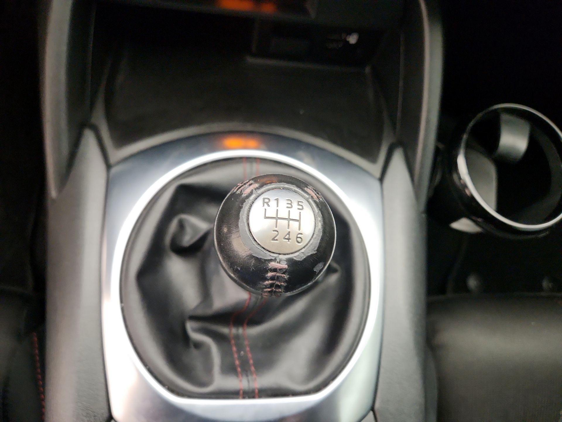 Thumbnail: 2017 Mazda MX-5 Miata - 17