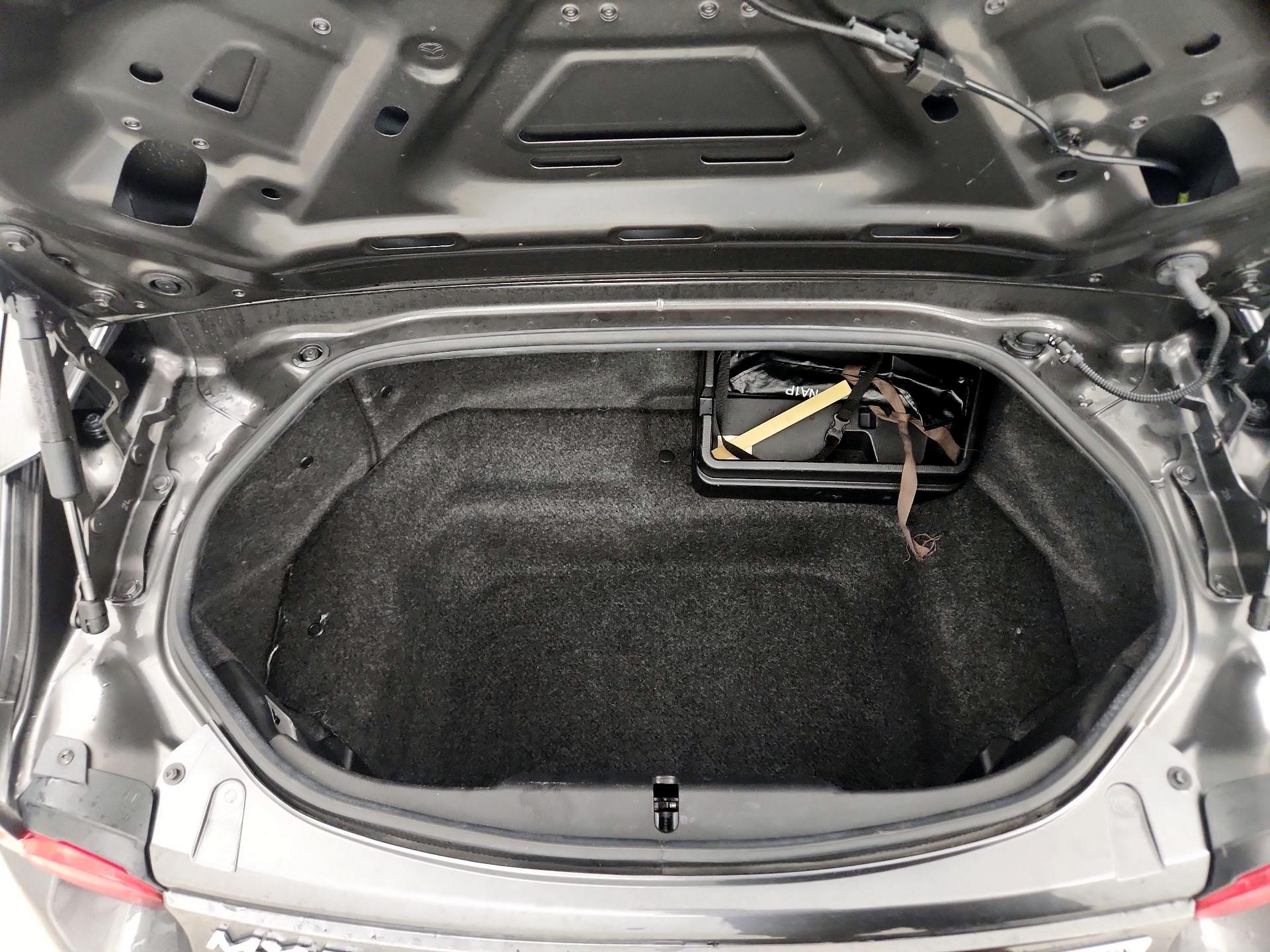 Thumbnail: 2017 Mazda MX-5 Miata - 19