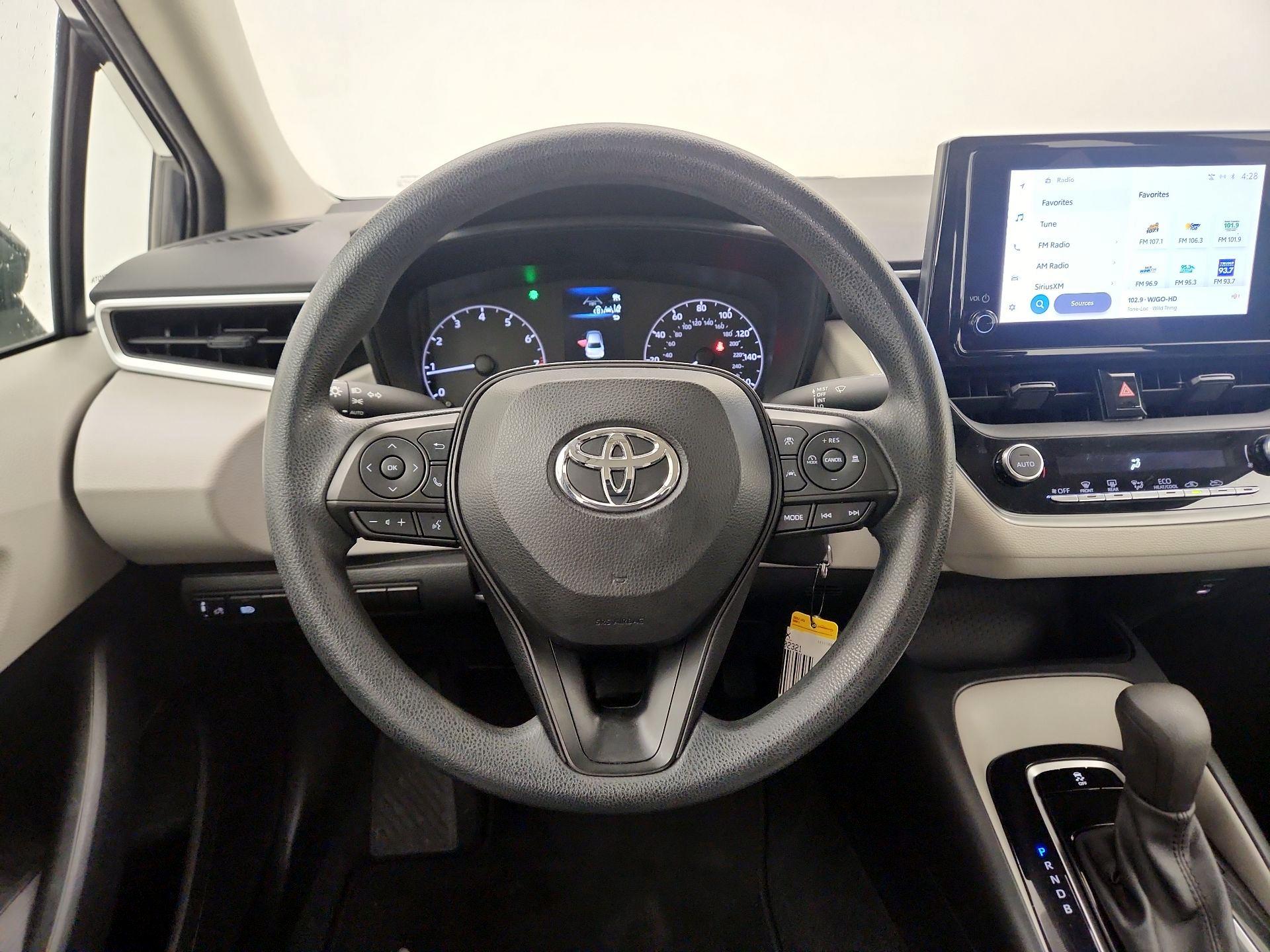 Thumbnail: 2023 Toyota Corolla - 10