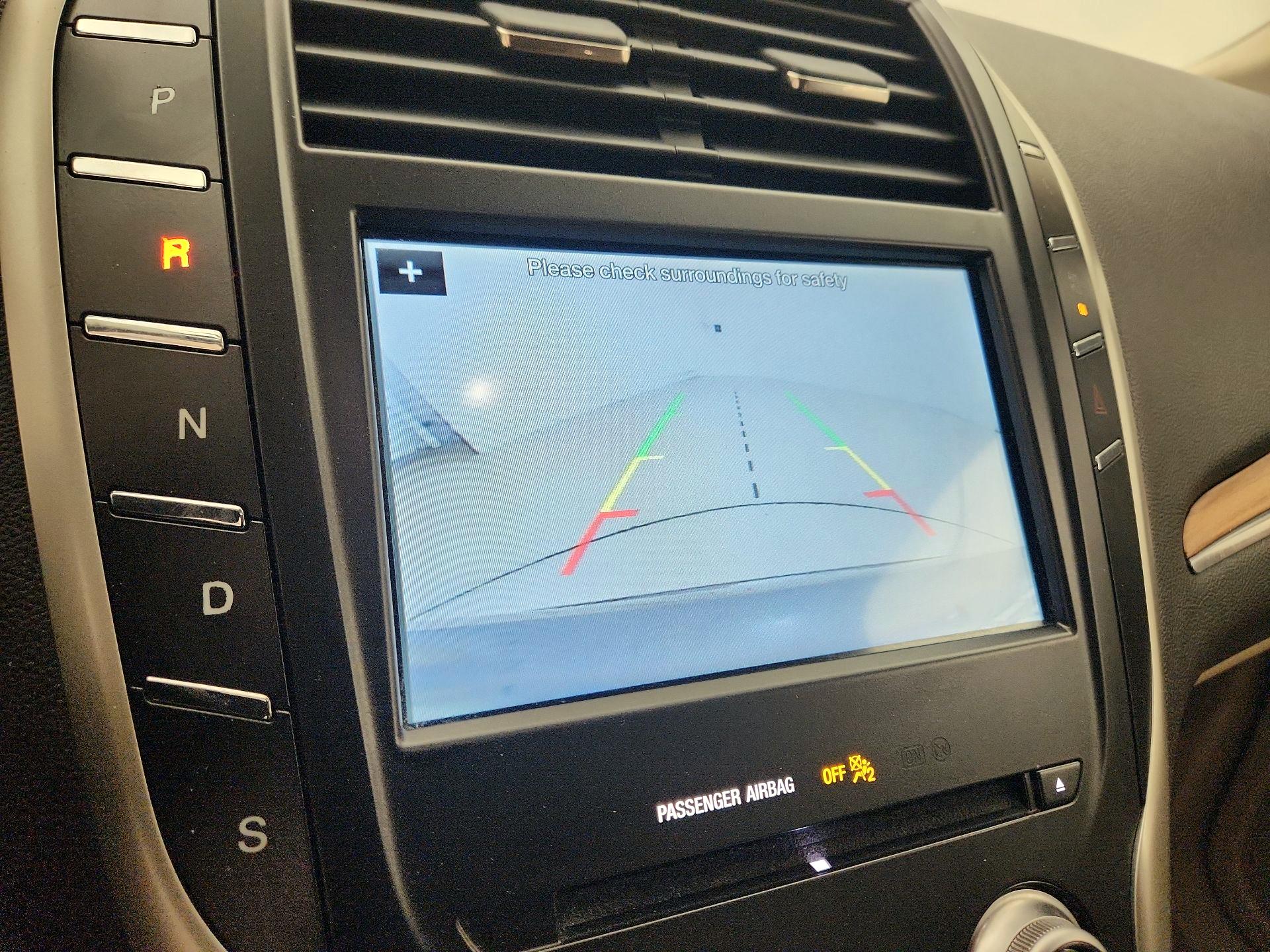 Thumbnail: 2019 Lincoln MKC - 15