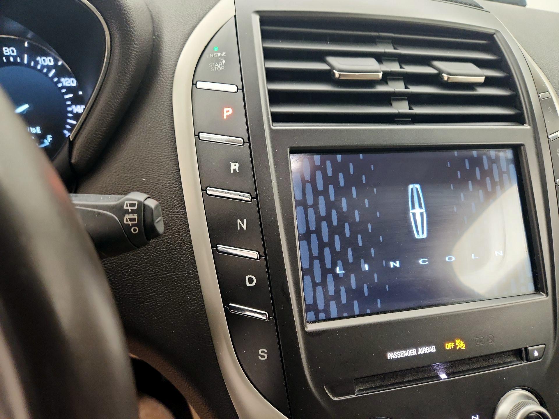 Thumbnail: 2019 Lincoln MKC - 18