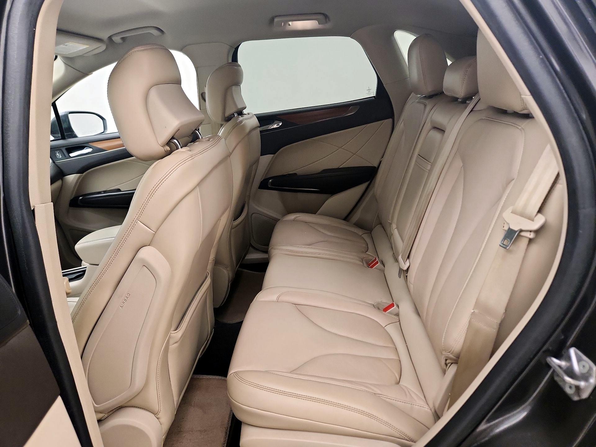 Thumbnail: 2019 Lincoln MKC - 20