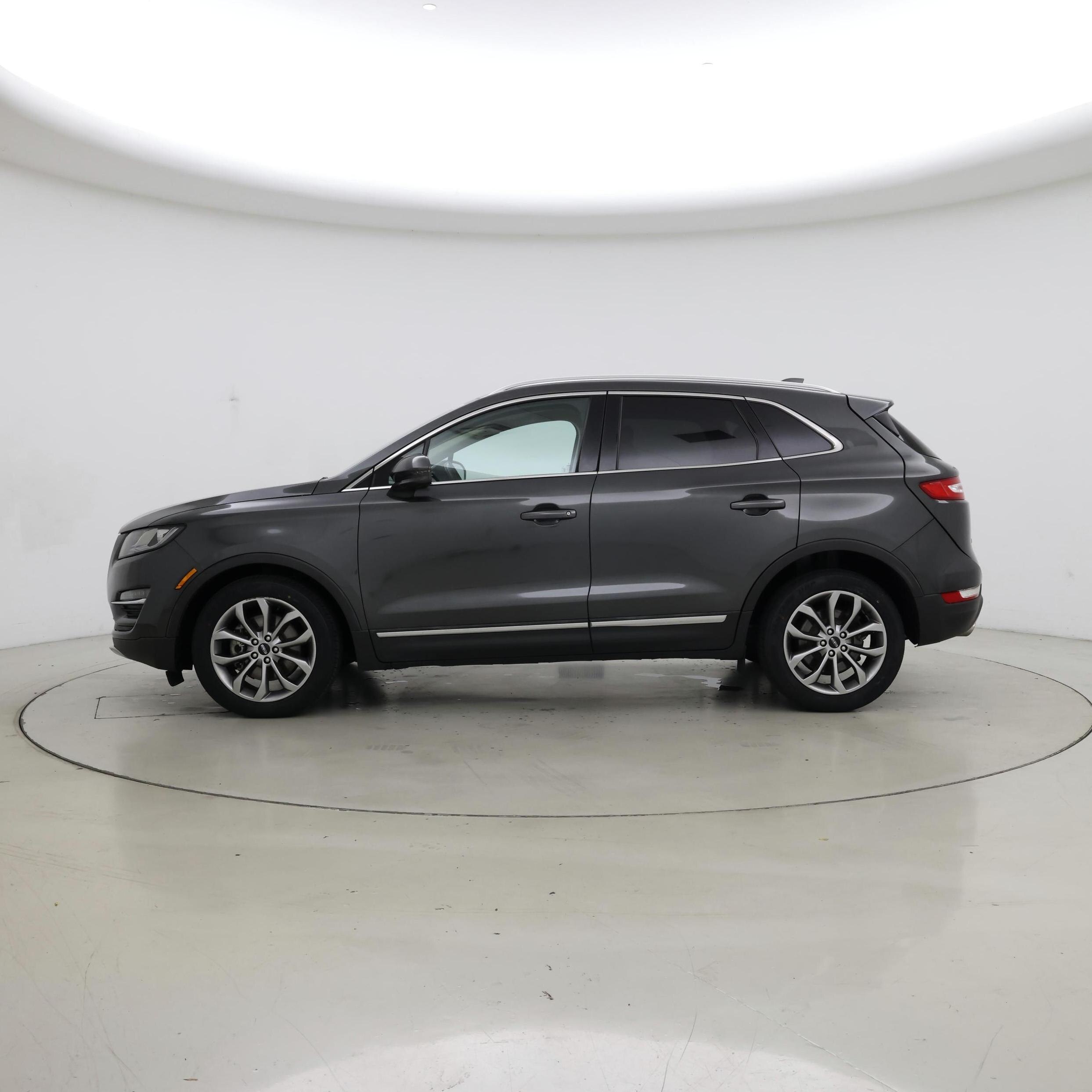 Thumbnail: 2019 Lincoln MKC - 3
