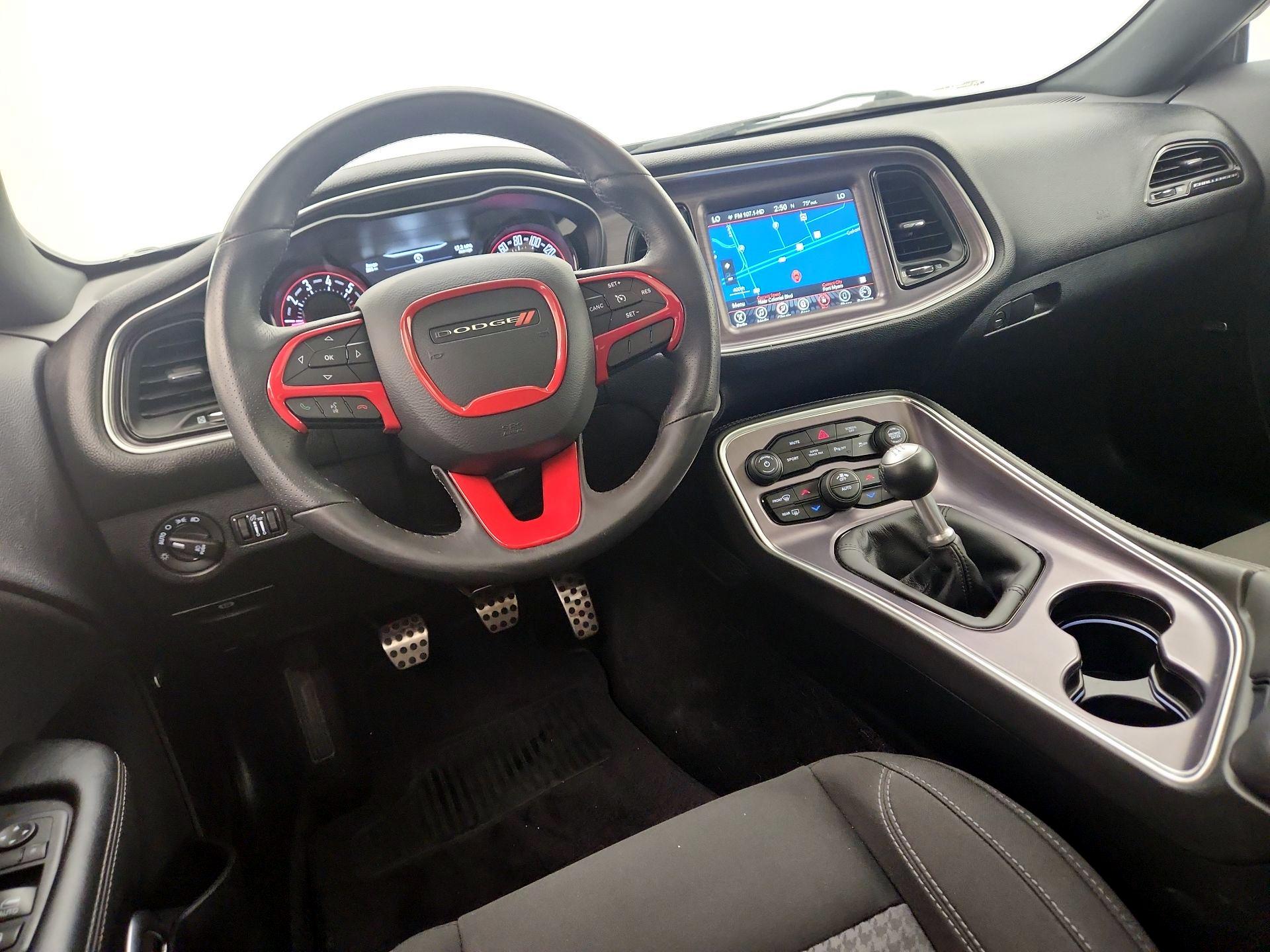 Thumbnail: 2017 Dodge Challenger - 9