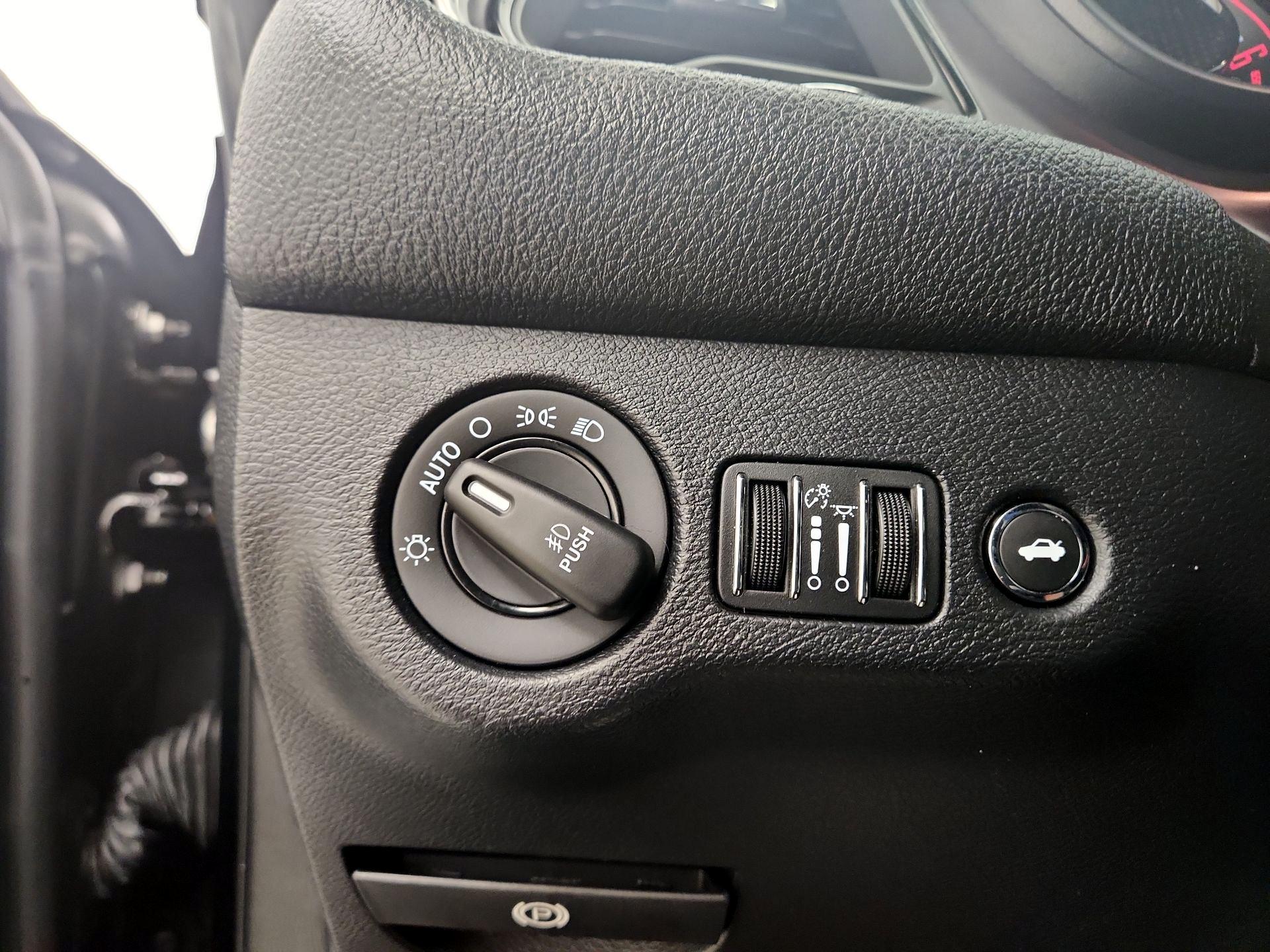 Thumbnail: 2017 Dodge Challenger - 13