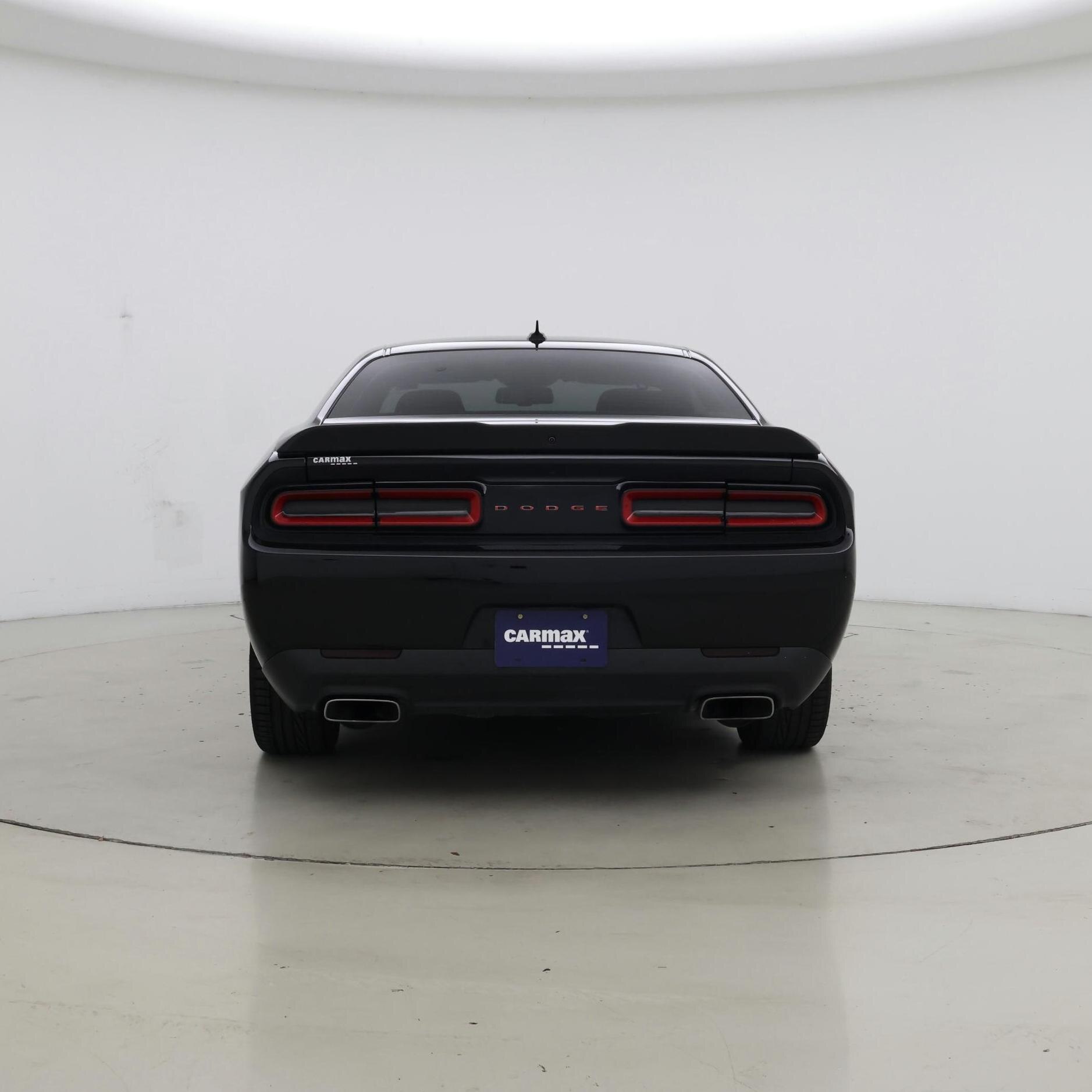 Thumbnail: 2017 Dodge Challenger - 6