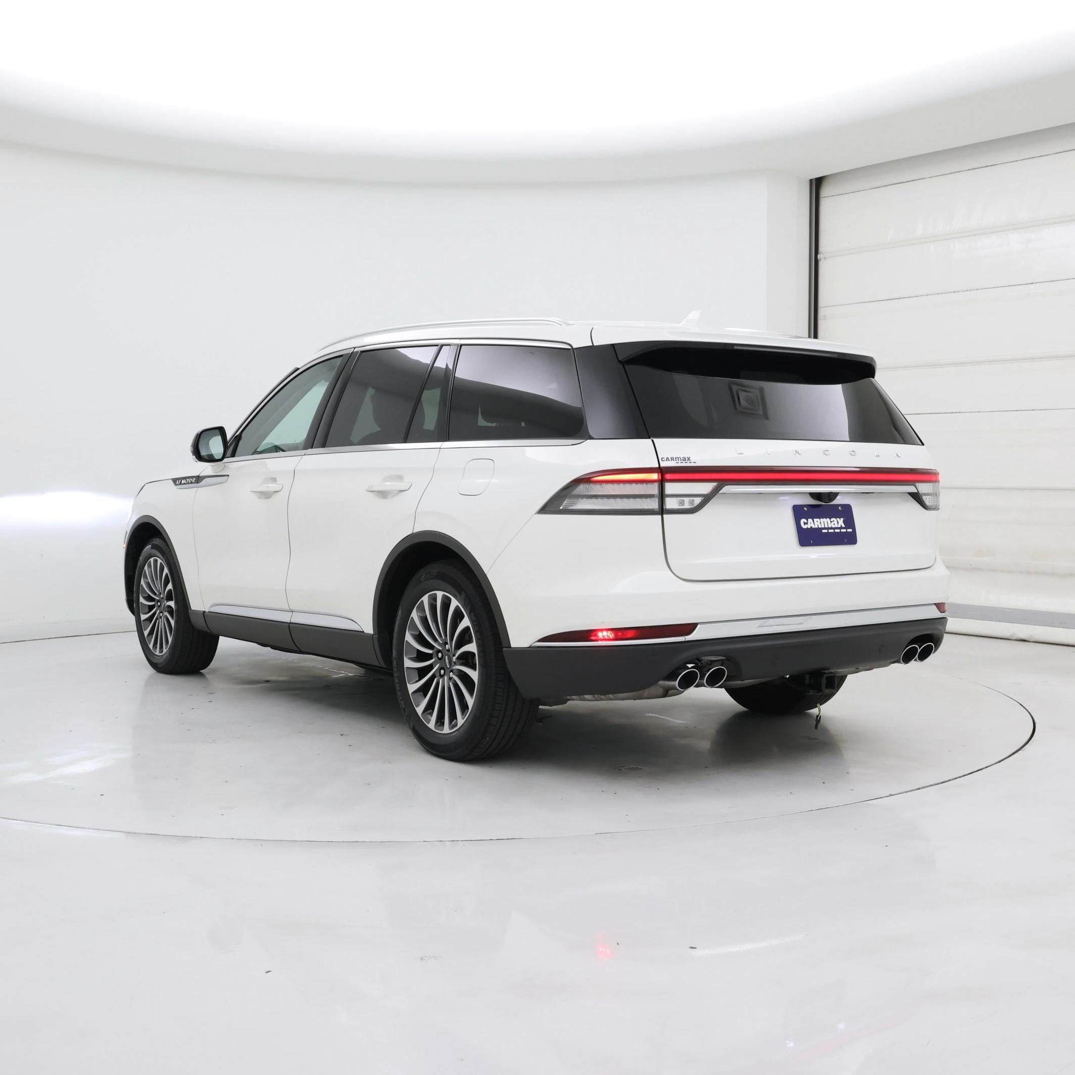 Thumbnail: 2020 Lincoln Aviator - 2