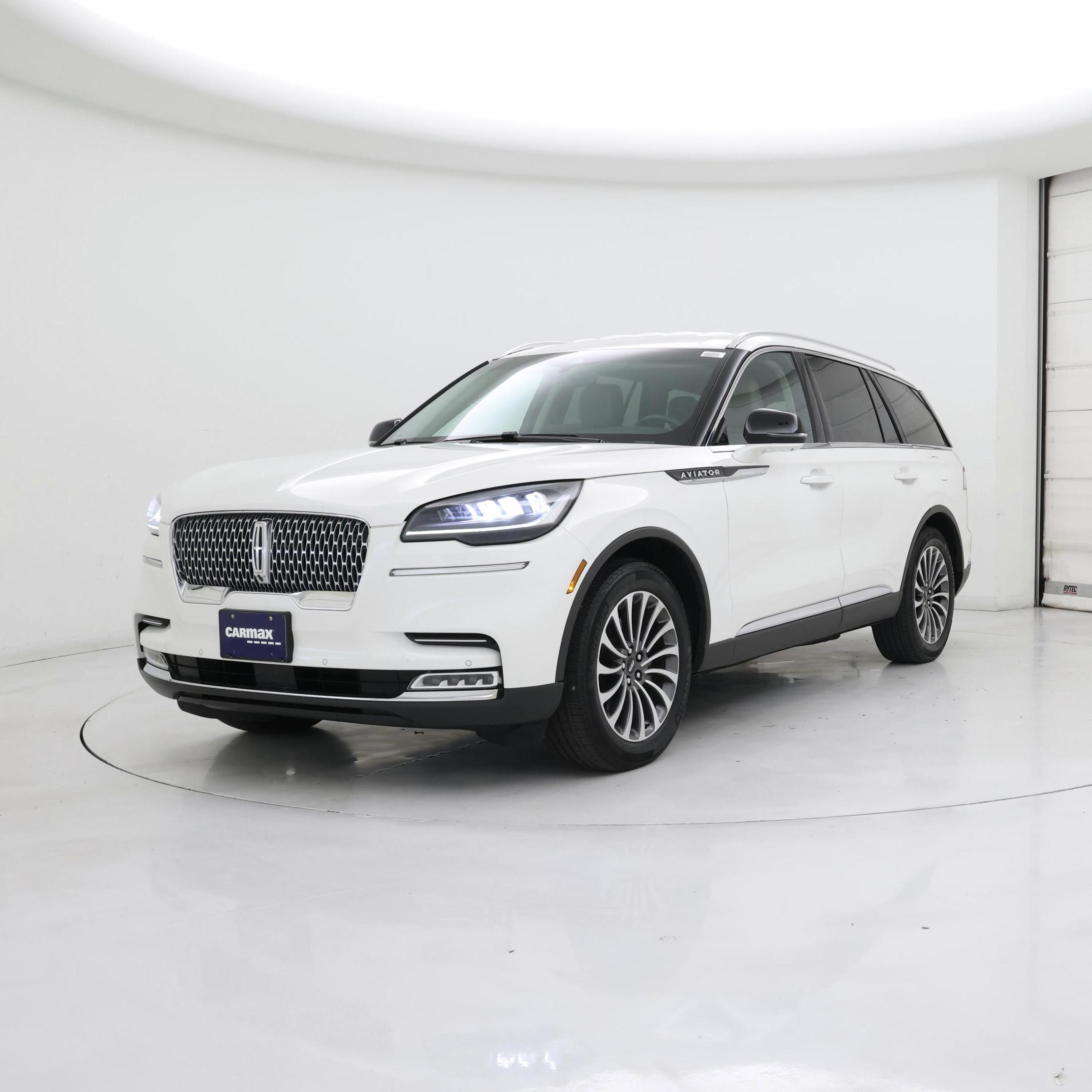 Thumbnail: 2020 Lincoln Aviator - 4