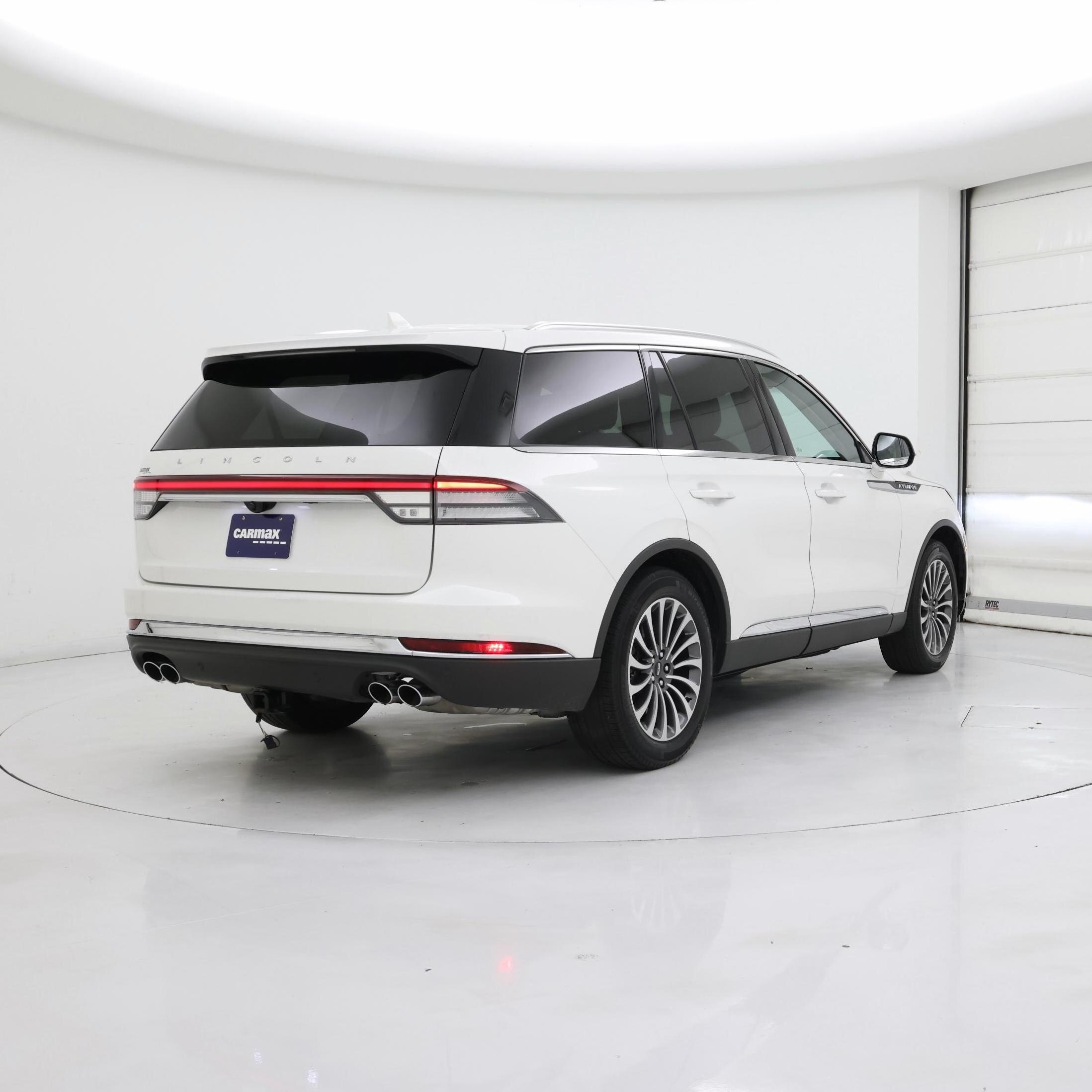 Thumbnail: 2020 Lincoln Aviator - 8