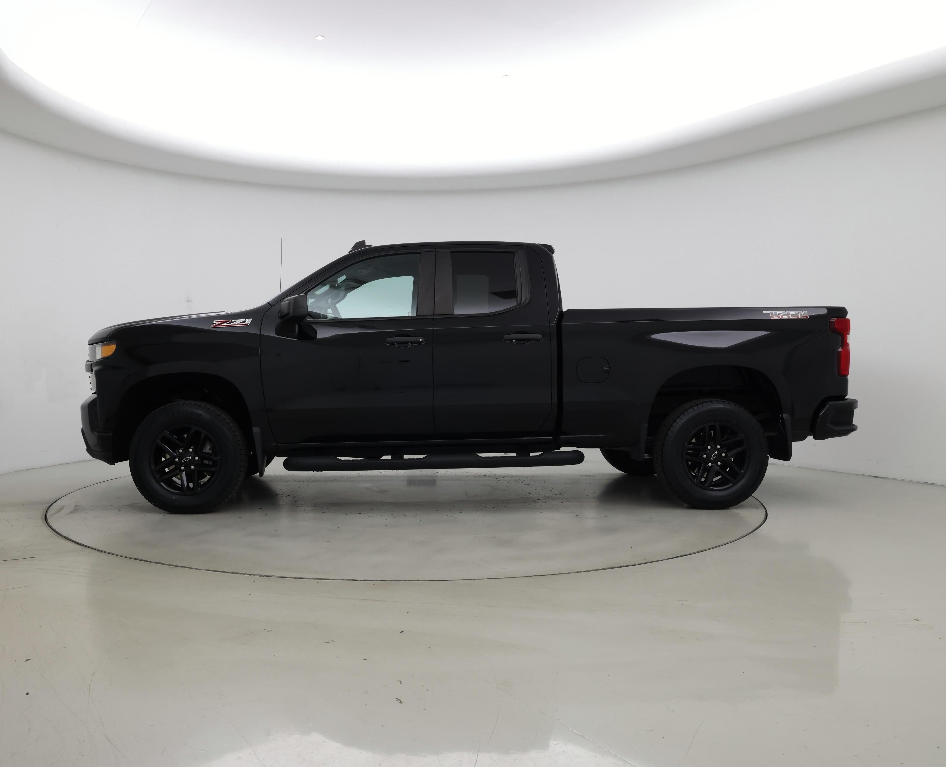 Thumbnail: 2019 Chevrolet Silverado 1500 - 3