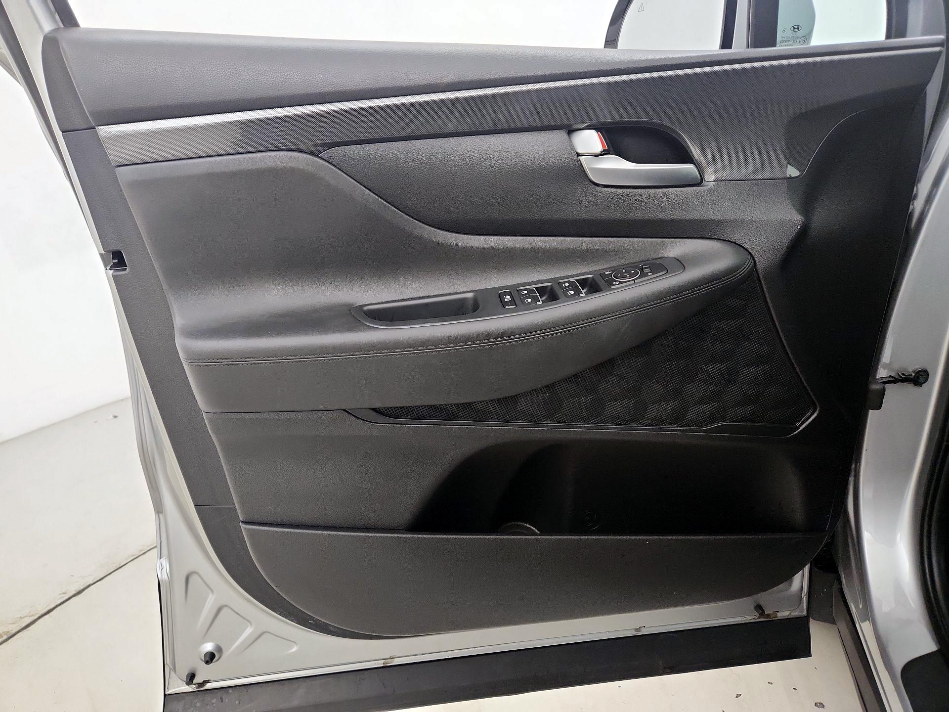 Thumbnail: 2023 Hyundai Santa Fe - 12