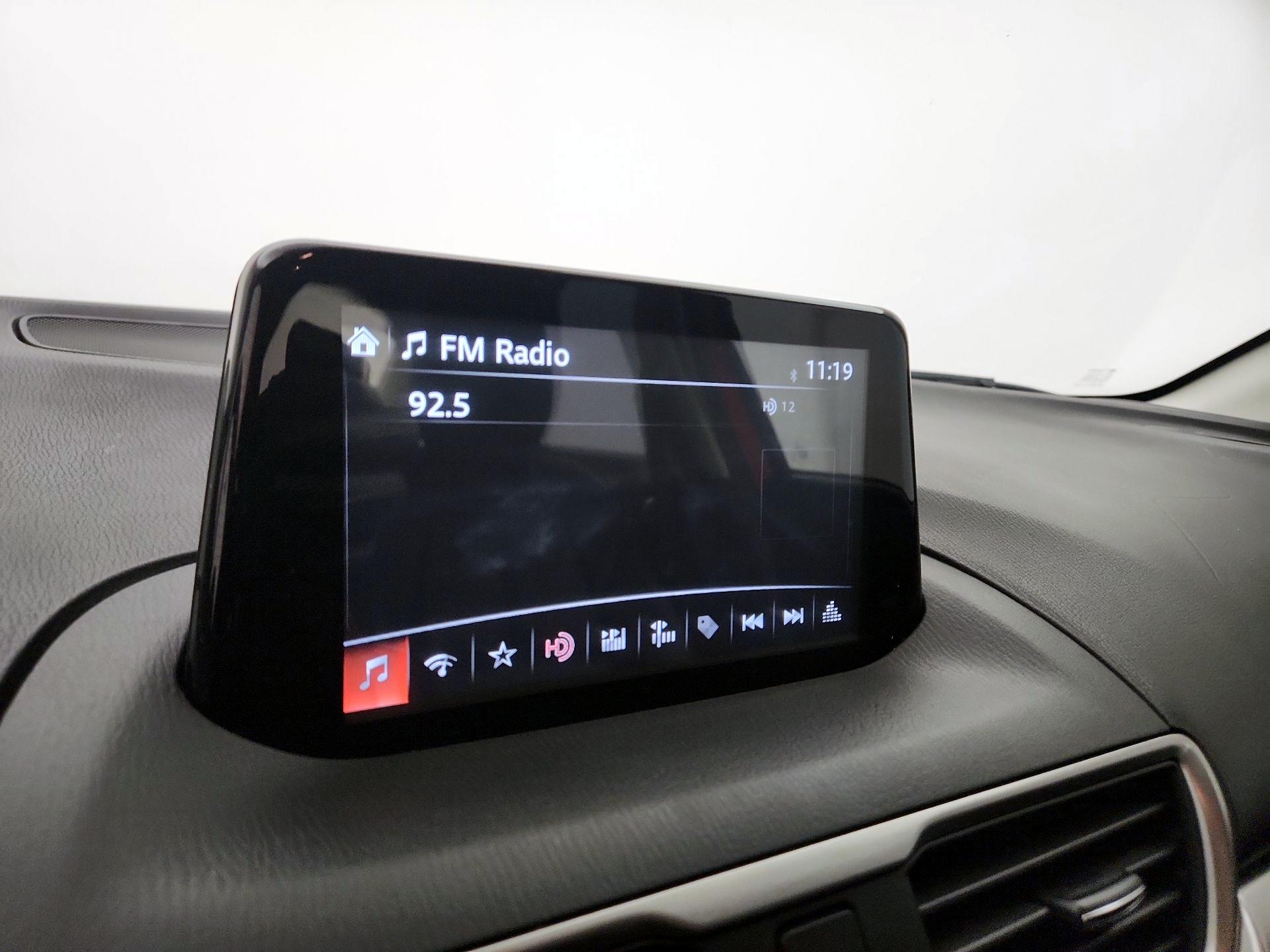 Thumbnail: 2018 Mazda Mazda3 - 15