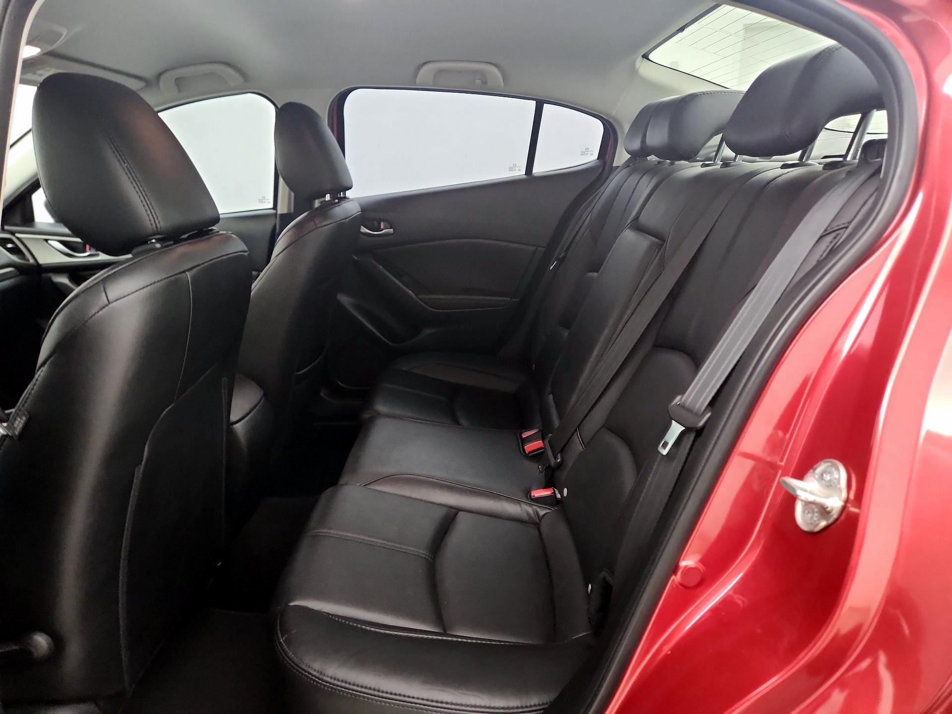 Thumbnail: 2018 Mazda Mazda3 - 19