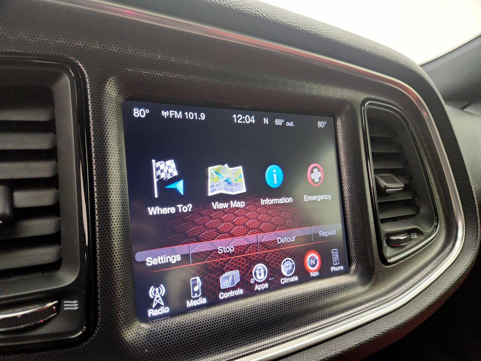 Thumbnail: 2016 Dodge Challenger - 14