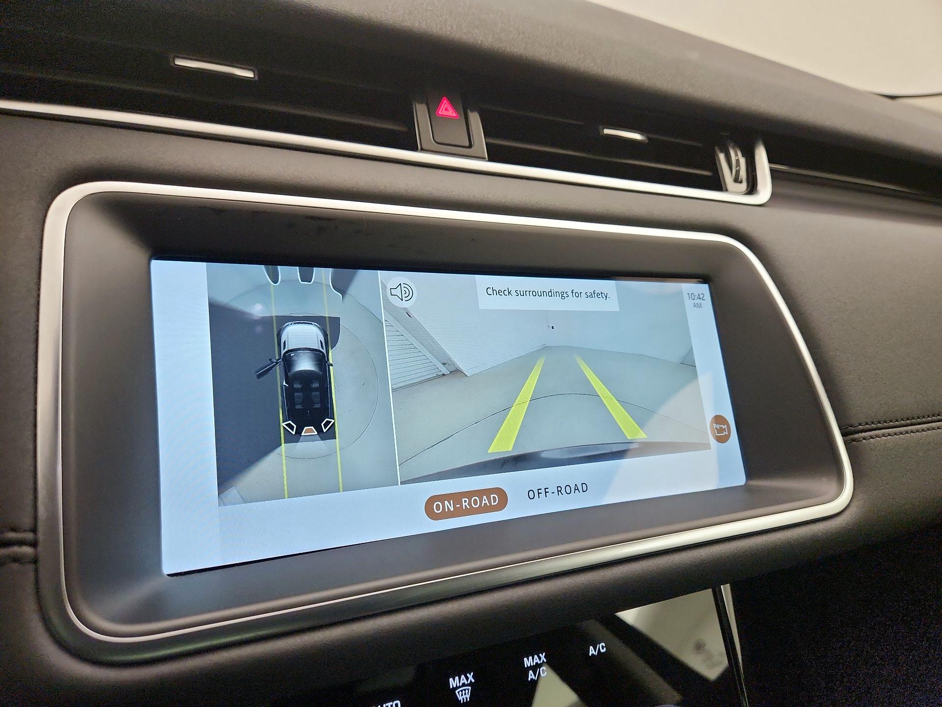 Thumbnail: 2021 Land Rover Range Rover Evoque - 15