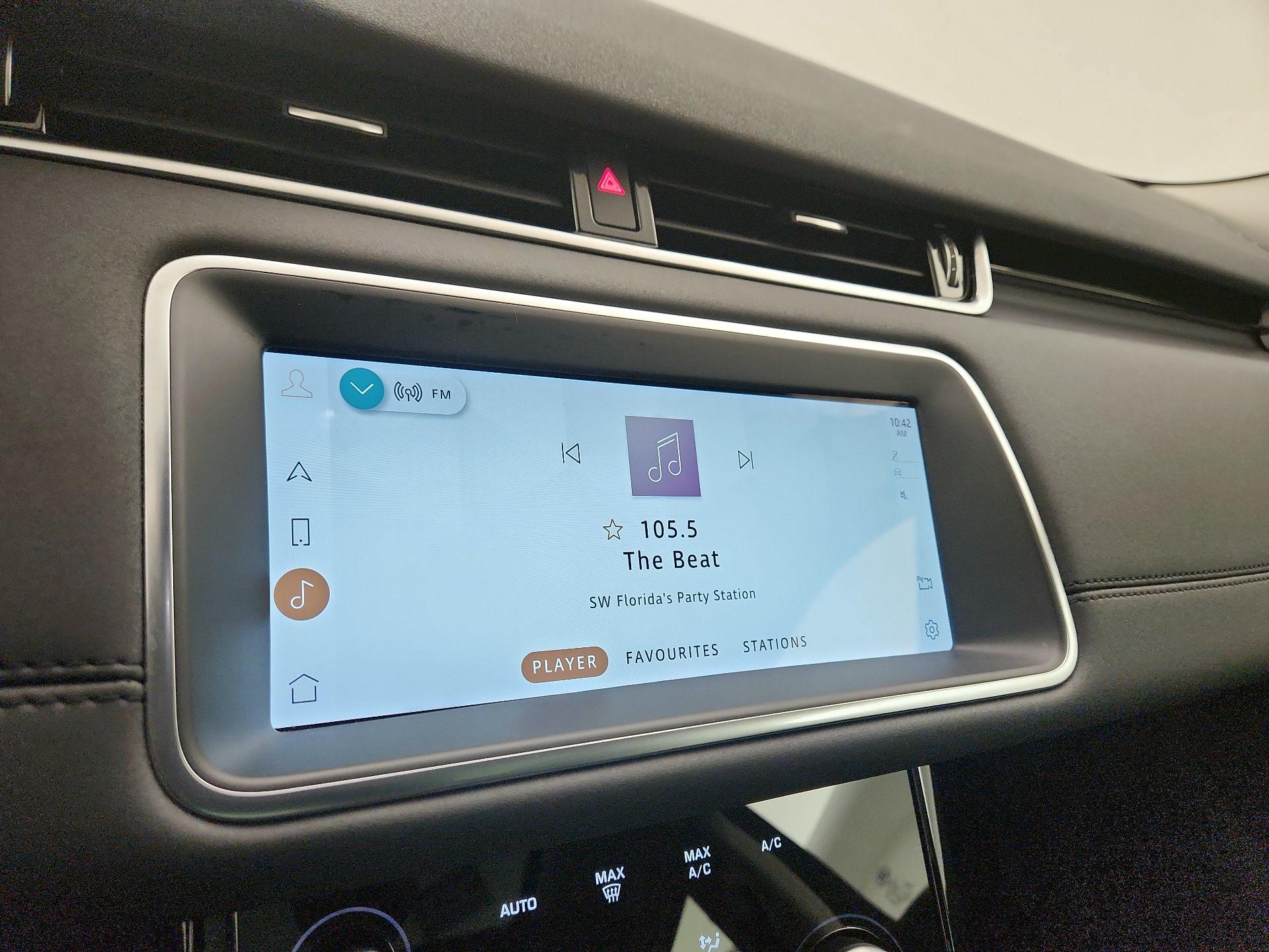 Thumbnail: 2021 Land Rover Range Rover Evoque - 16