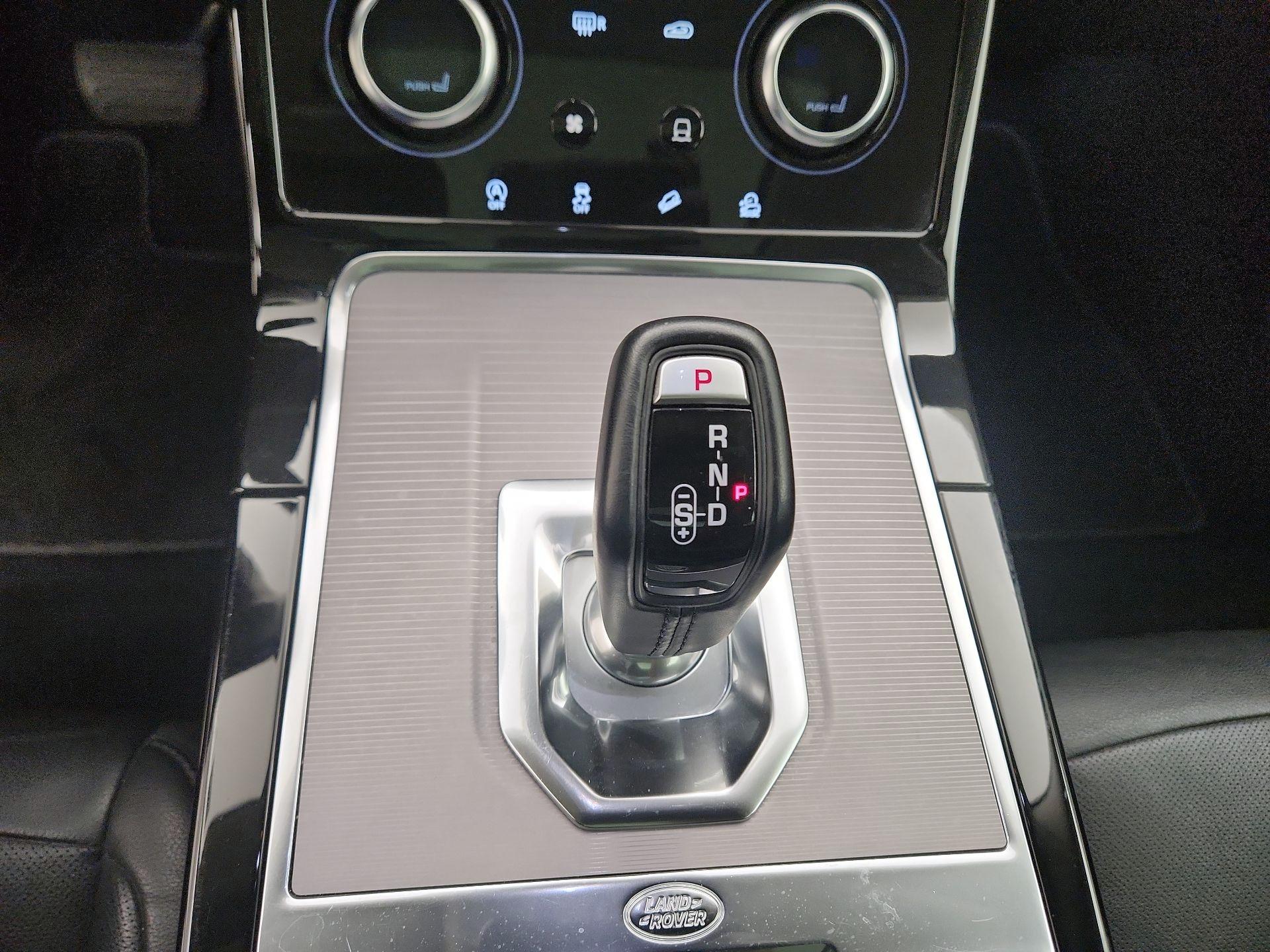 Thumbnail: 2021 Land Rover Range Rover Evoque - 18