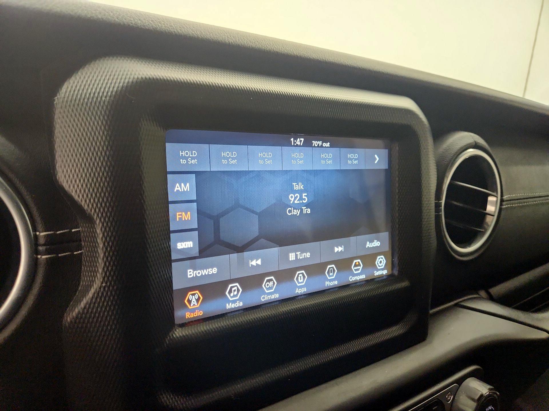 Thumbnail: 2018 Jeep Wrangler - 15