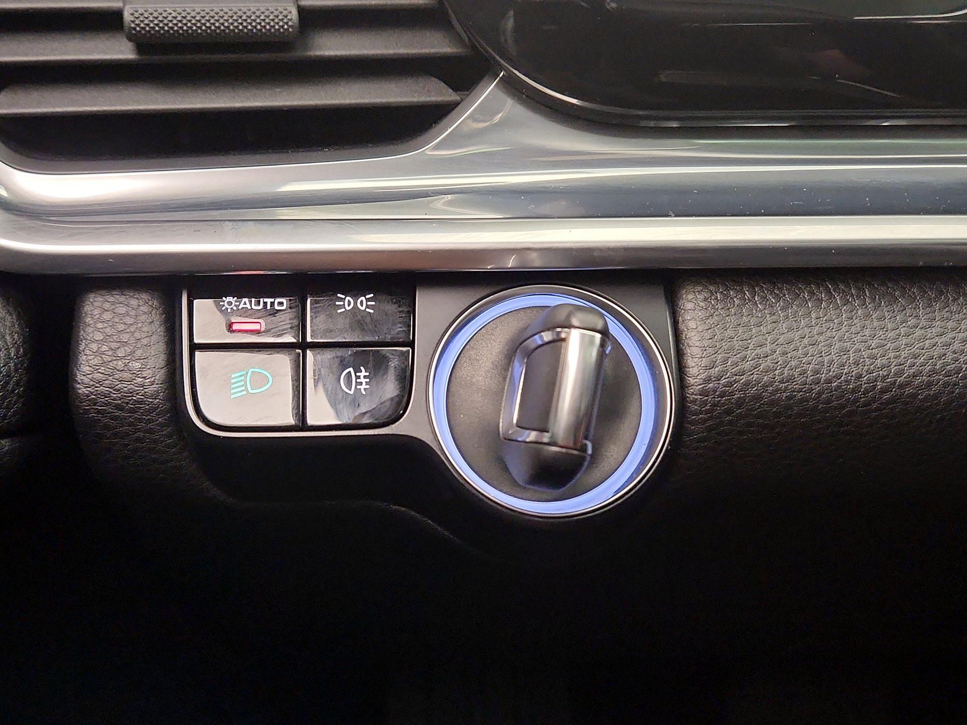 Thumbnail: 2018 Porsche Panamera - 13