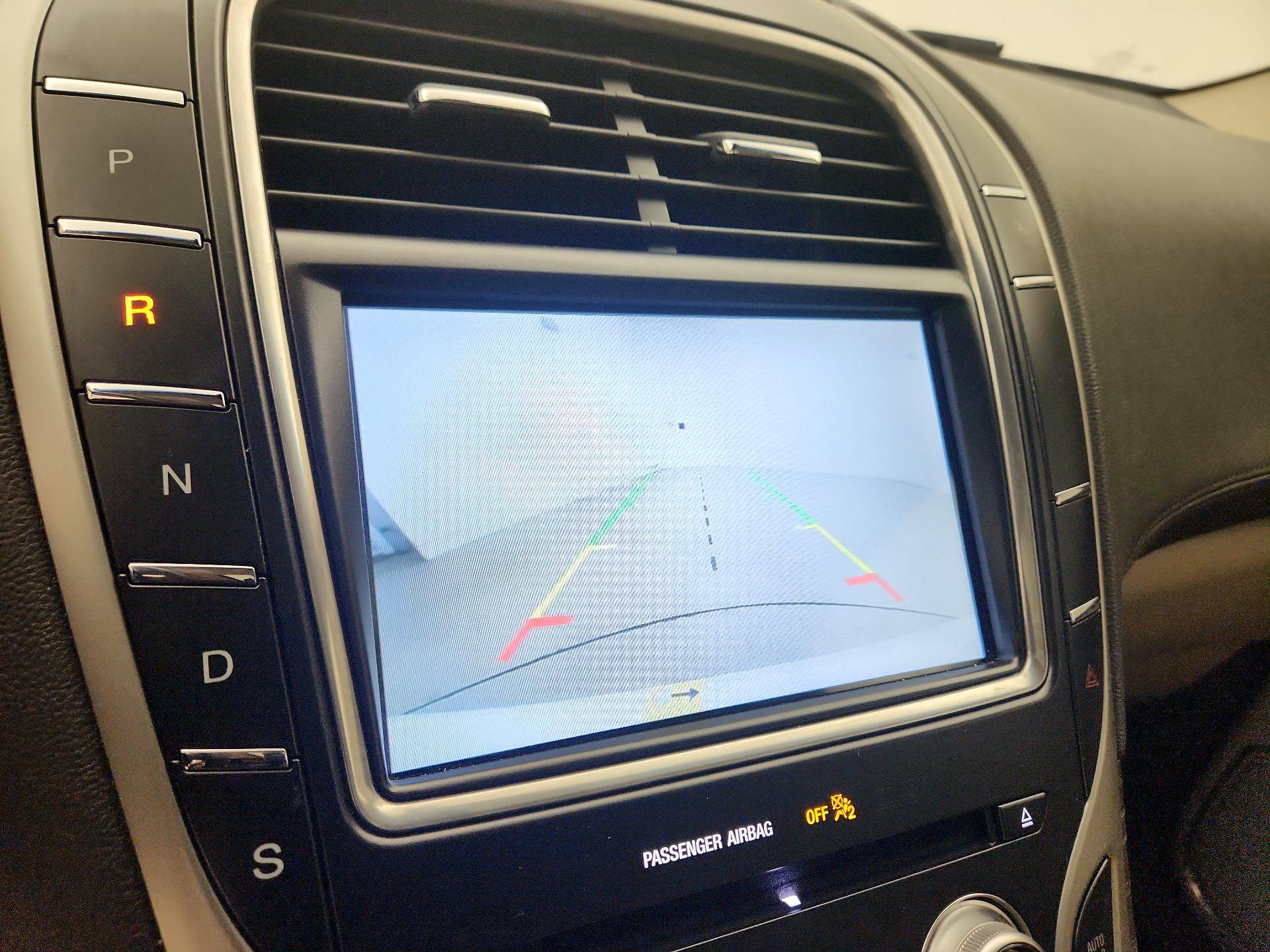 Thumbnail: 2019 Lincoln Nautilus - 15