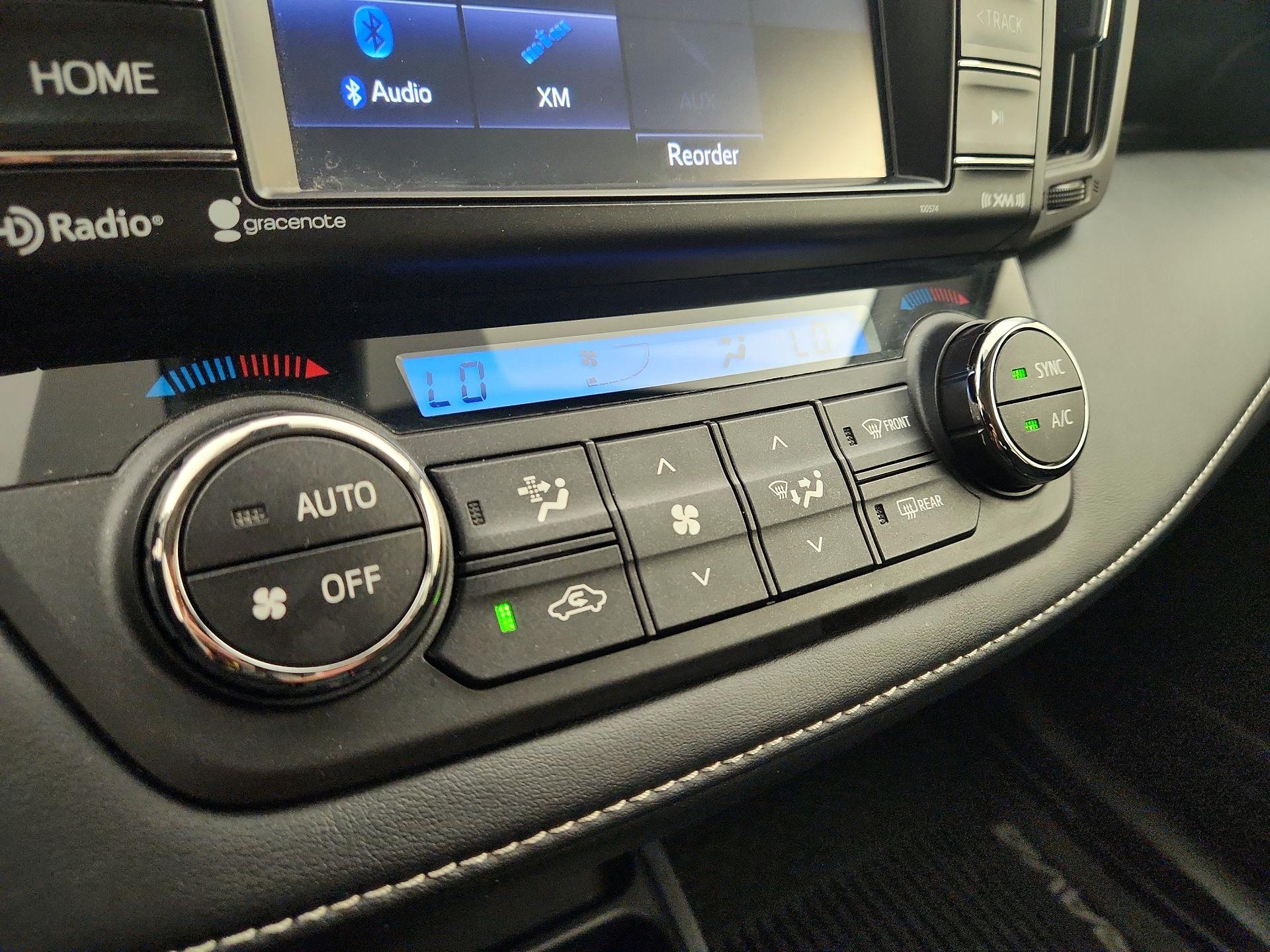 Thumbnail: 2018 Toyota RAV4 - 16