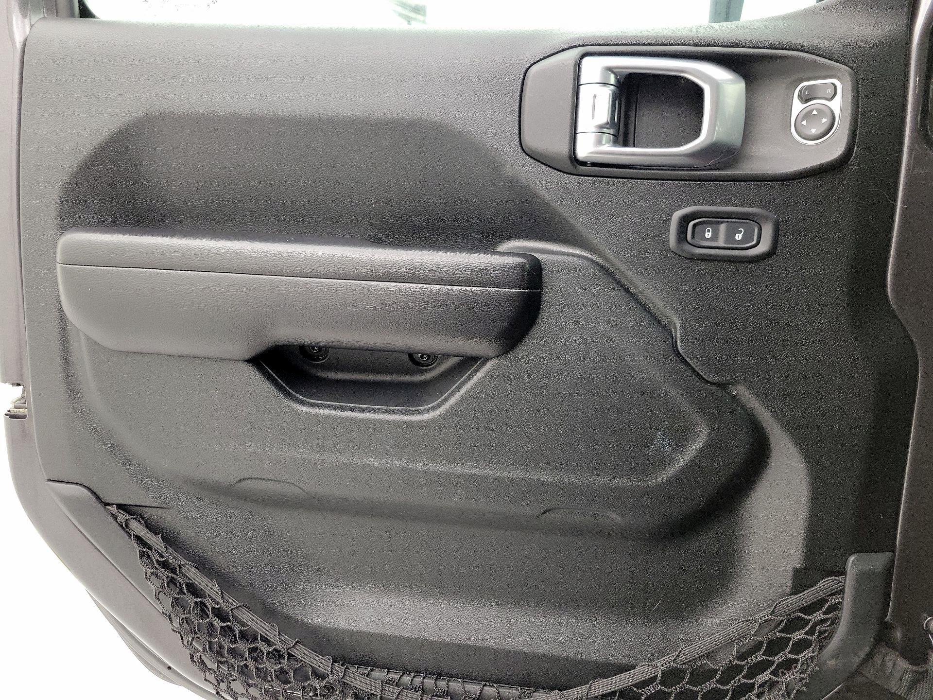 Thumbnail: 2020 Jeep Wrangler - 12