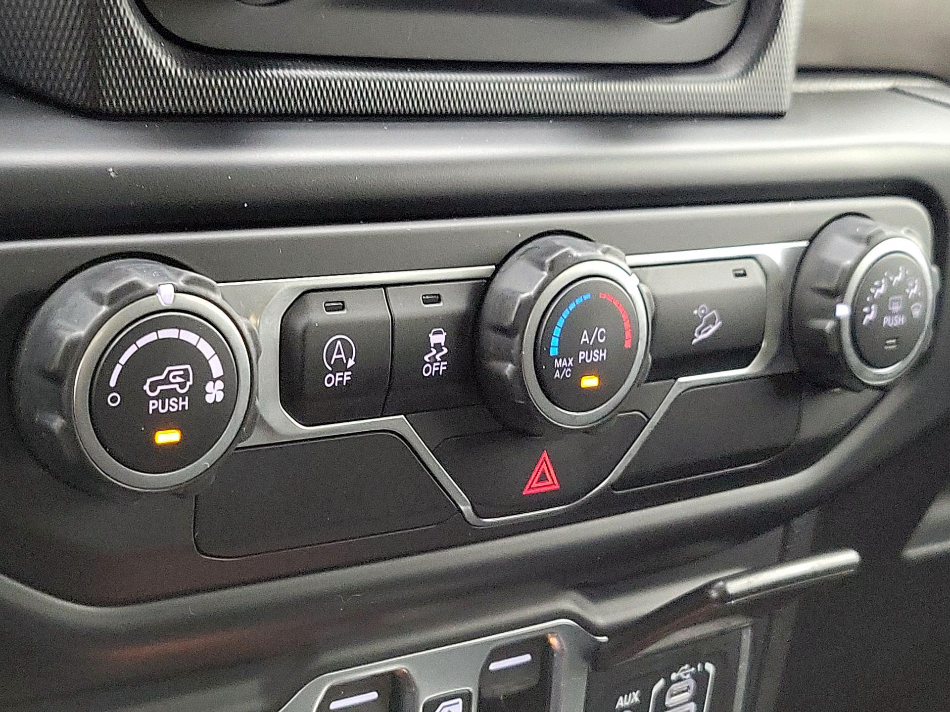 Thumbnail: 2020 Jeep Wrangler - 16