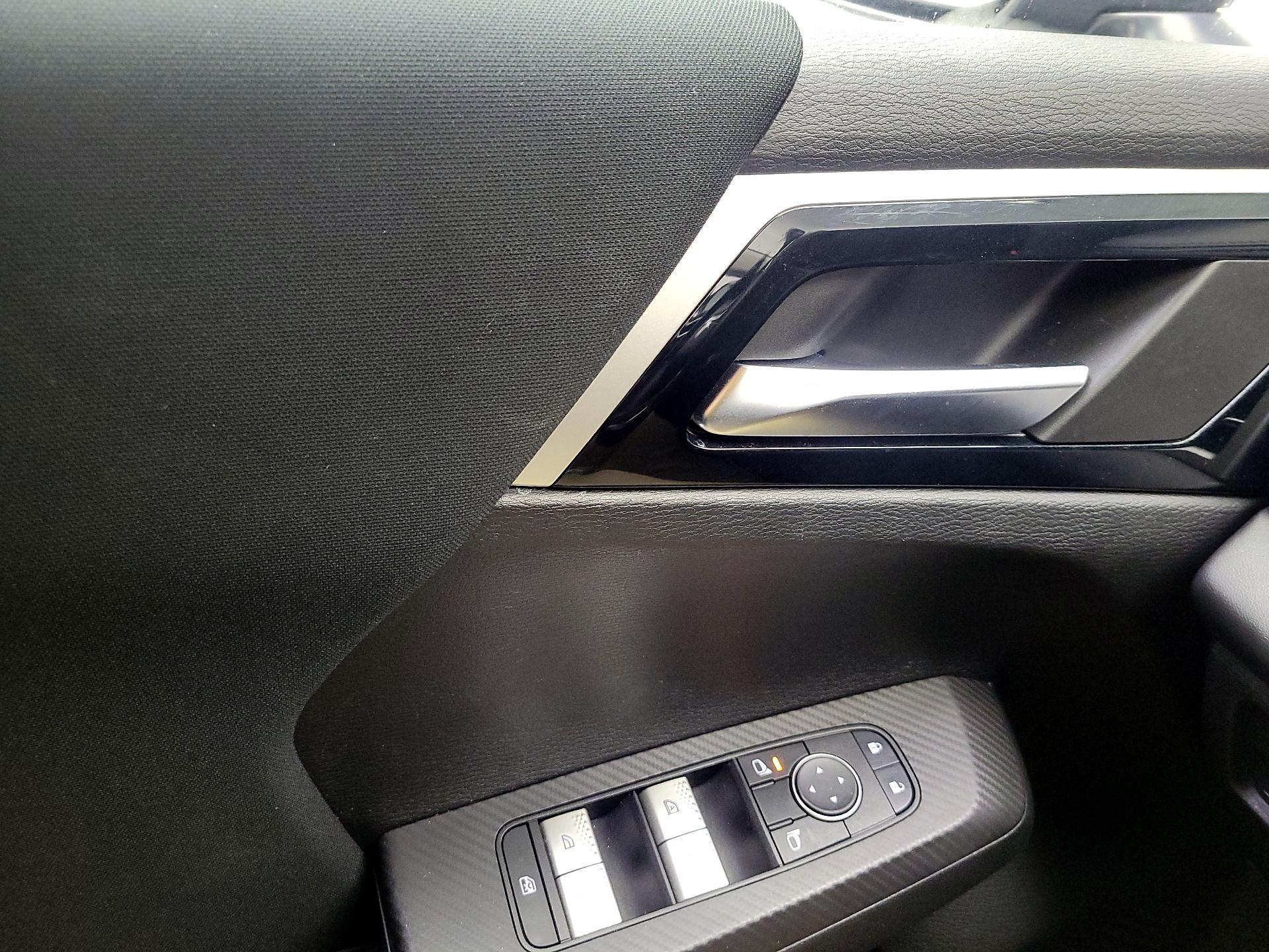 Thumbnail: 2022 Mitsubishi Outlander - 10