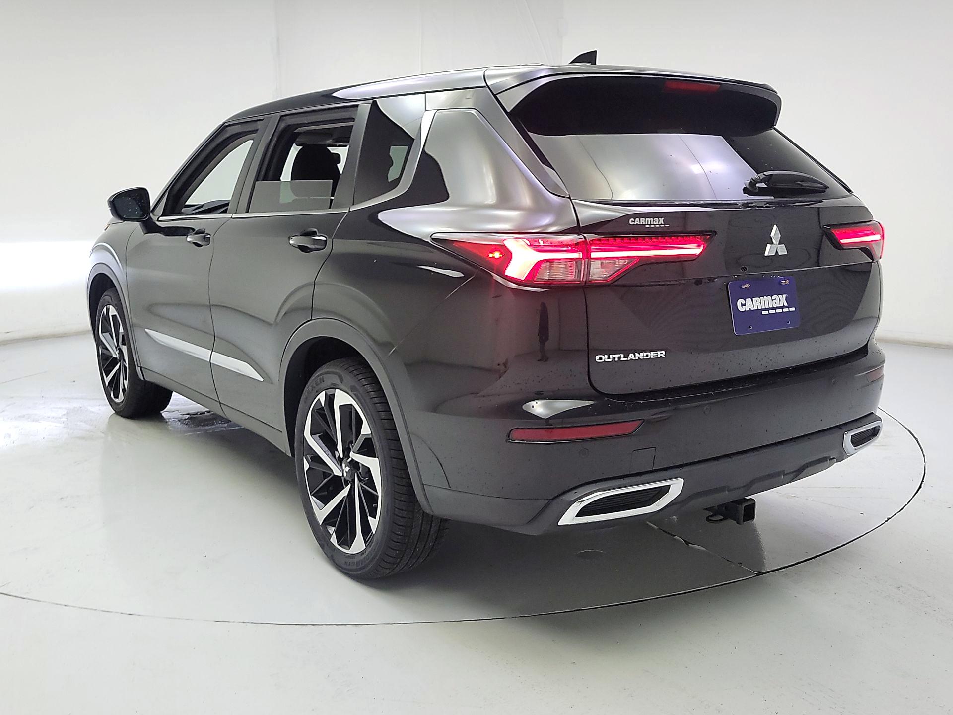 Thumbnail: 2022 Mitsubishi Outlander - 7