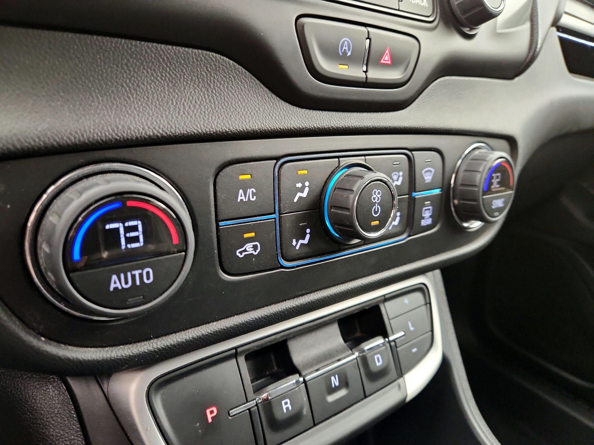 Thumbnail: 2023 GMC Terrain - 17