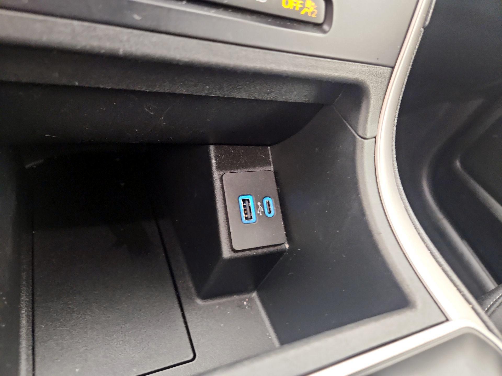 Thumbnail: 2024 Ford Edge - 18