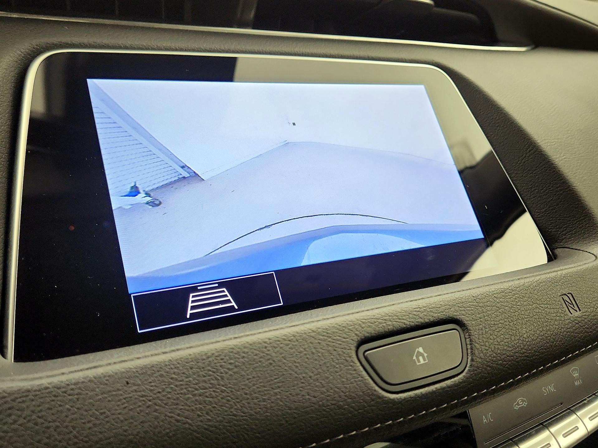 Thumbnail: 2020 Cadillac XT4 - 14