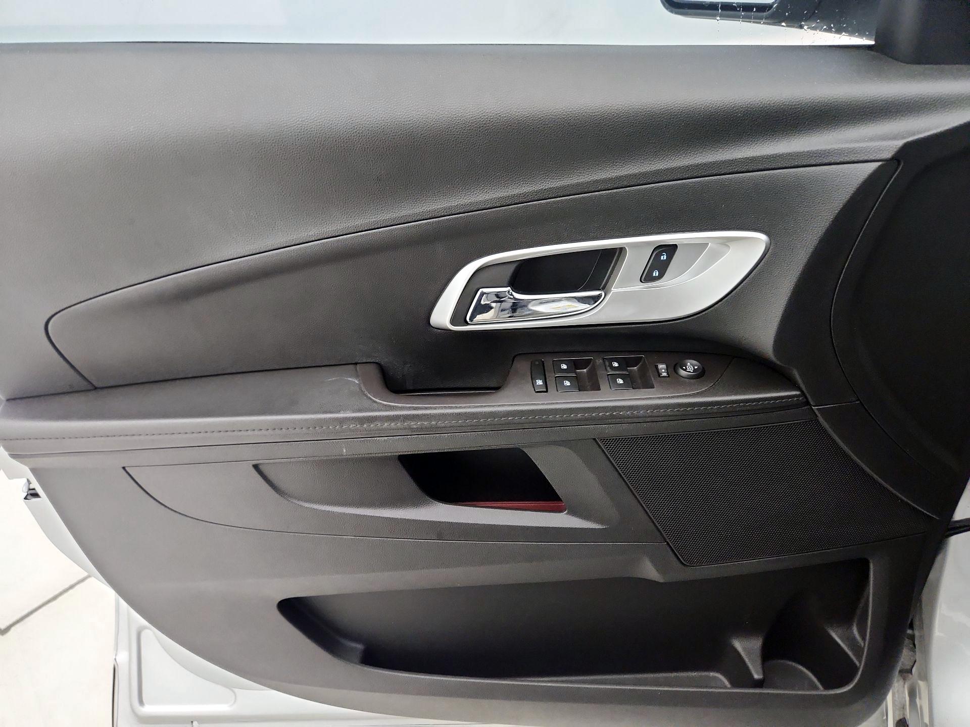 Thumbnail: 2016 Chevrolet Equinox - 12