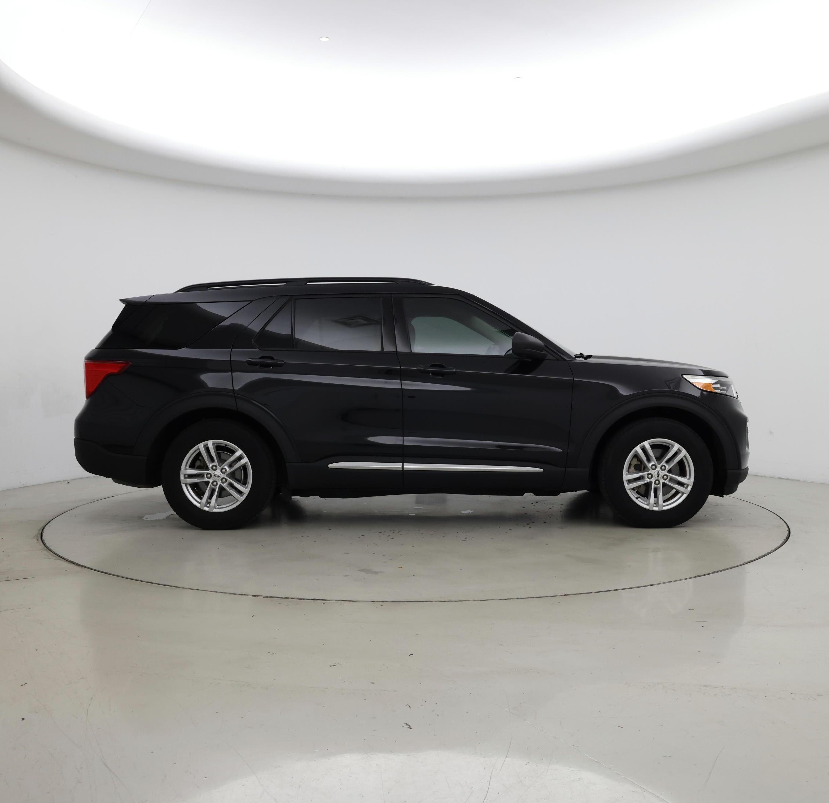 Thumbnail: 2020 Ford Explorer - 7