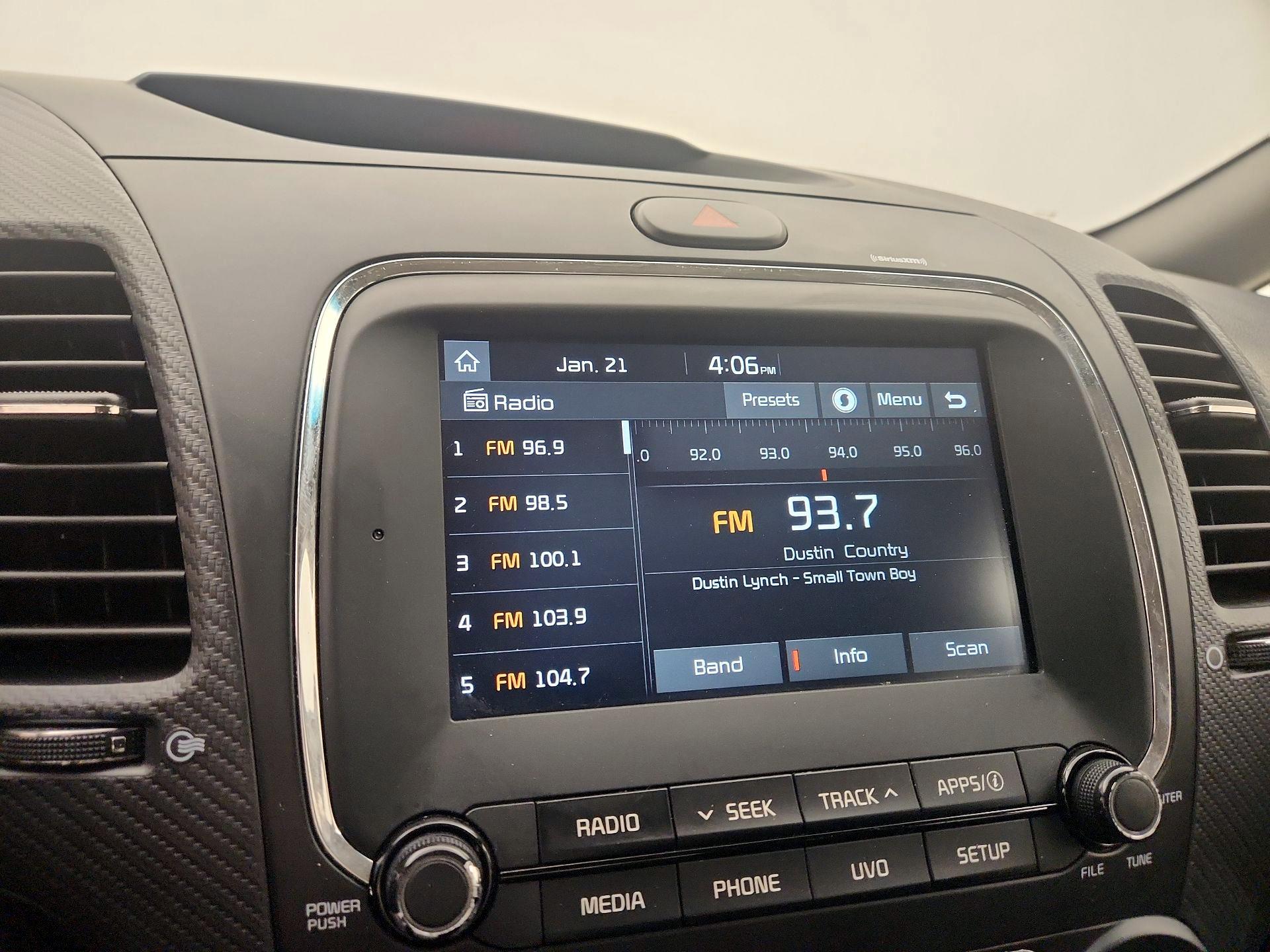 Thumbnail: 2017 Kia Forte - 15