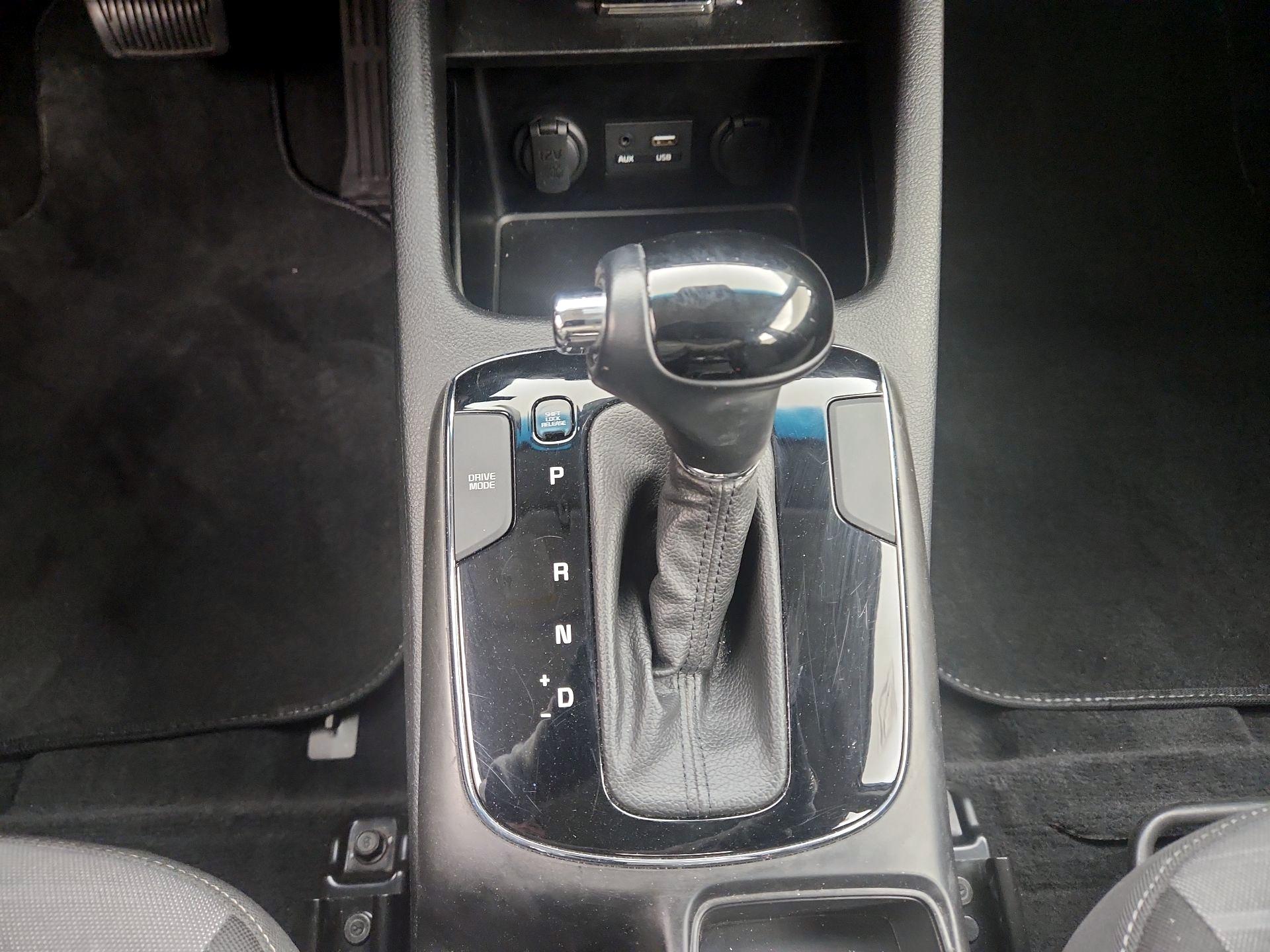 Thumbnail: 2017 Kia Forte - 17