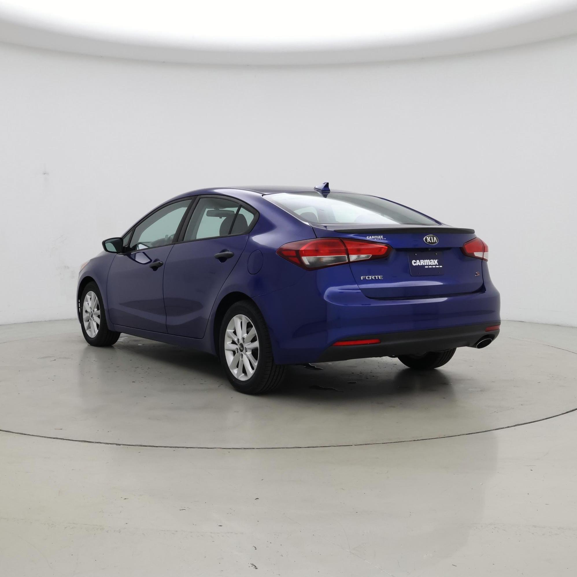 Thumbnail: 2017 Kia Forte - 2